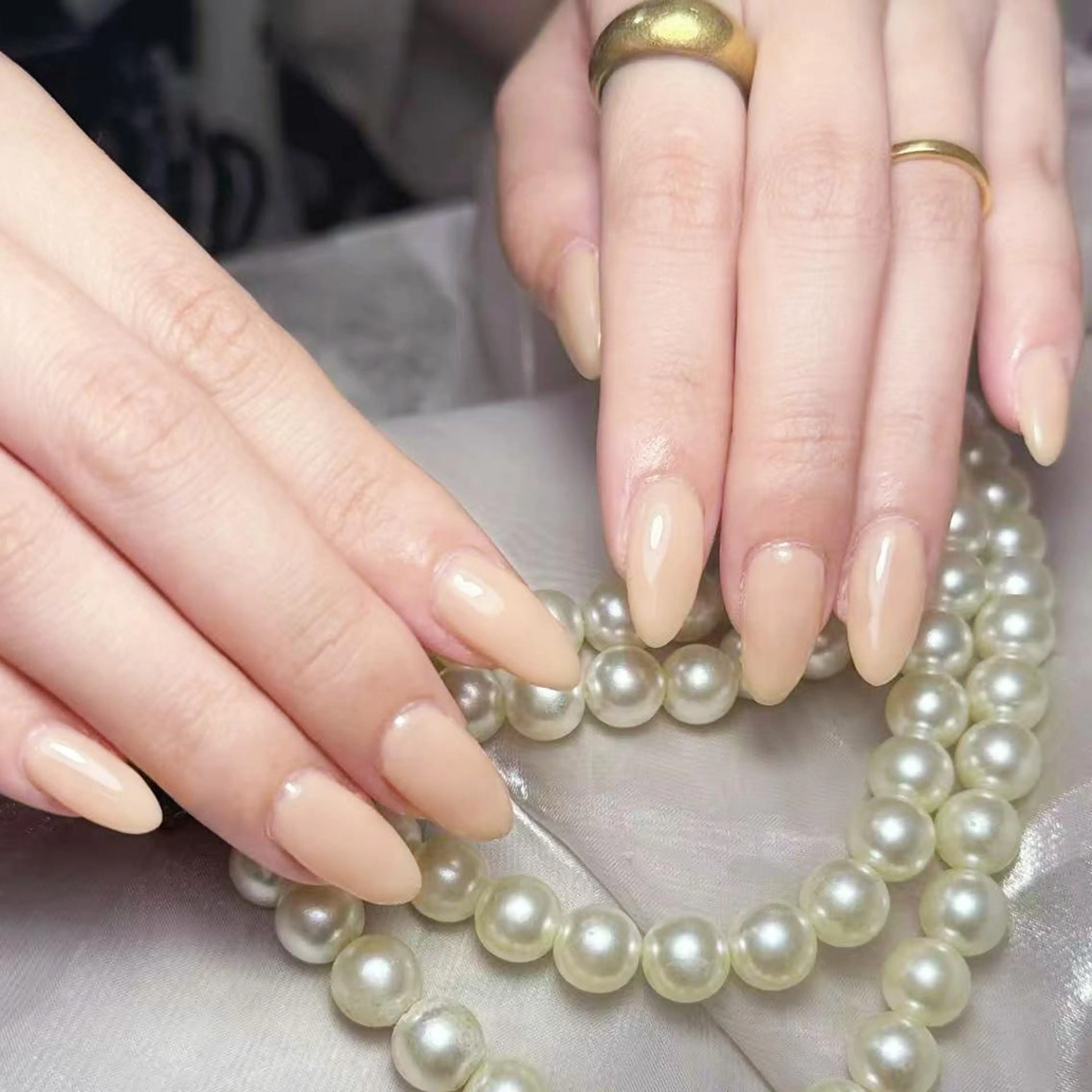 ネイル アートネイル オーロラネイル ガーリー キラキラネイル 韓国ネイル ハンドネイル YOYO 💅のネイルデザイン