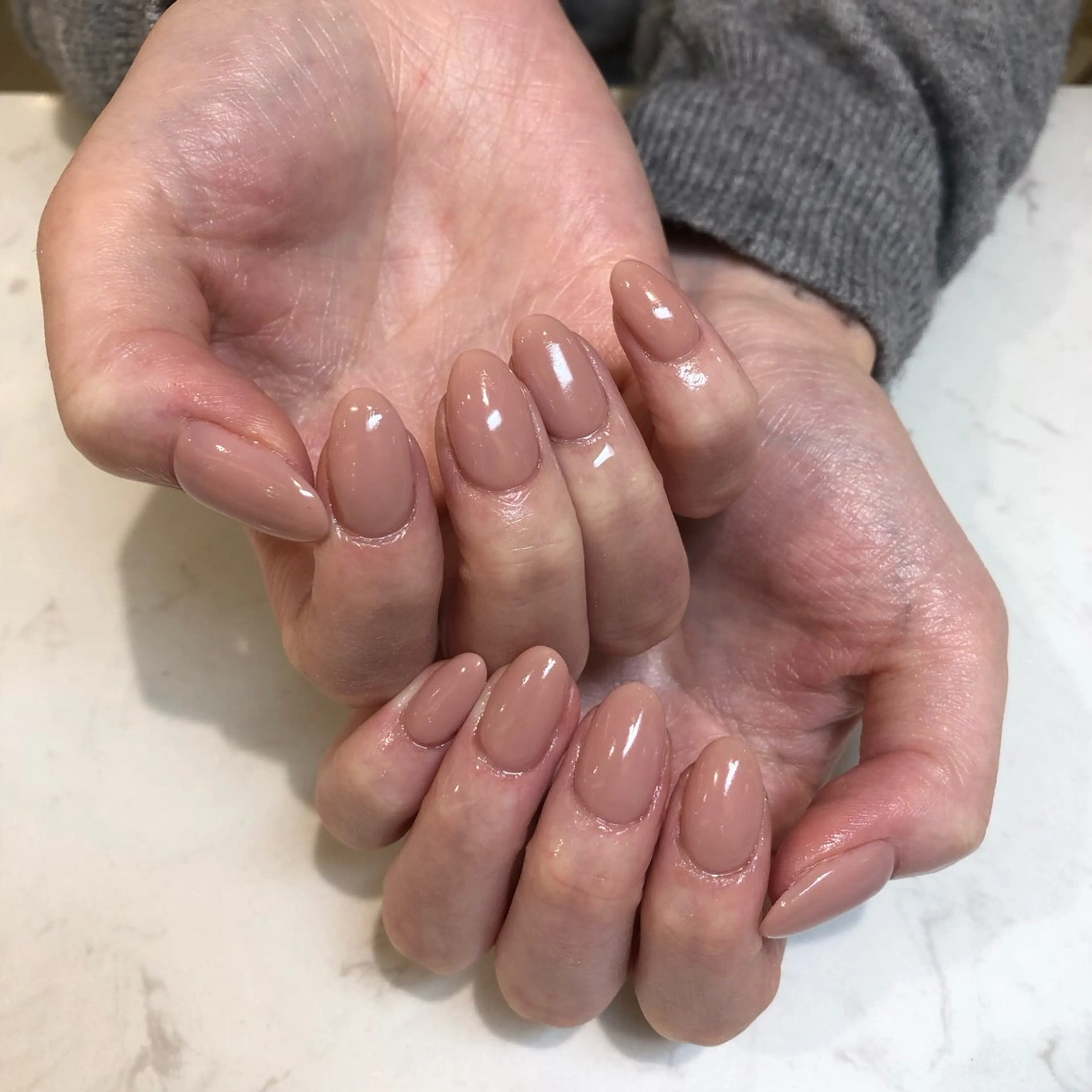 ネイル Raviy  新宿店所属・わたなべ あやかのネイルデザイン