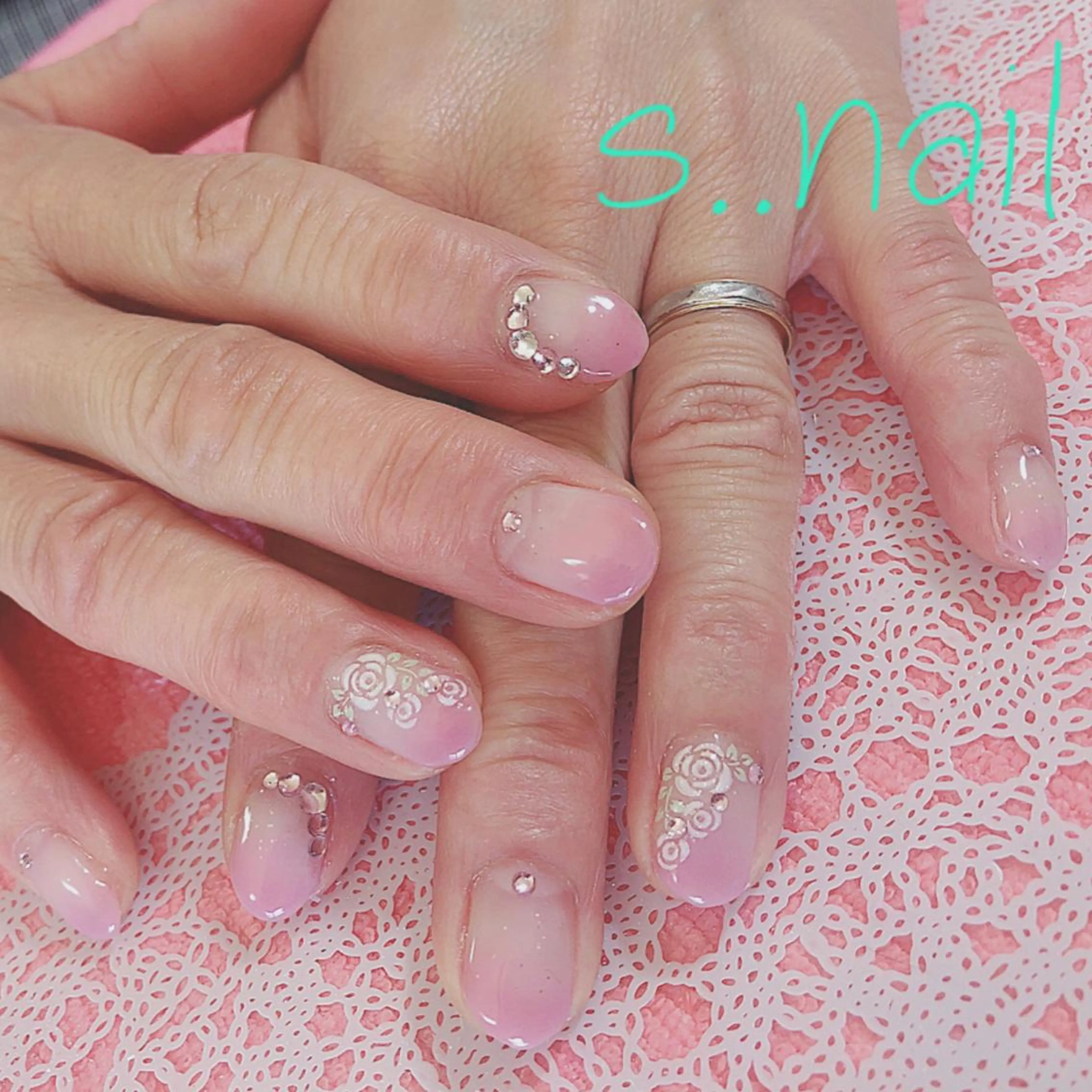 ネイル グラデーション ピンク s..nail / MORITAのネイルデザイン