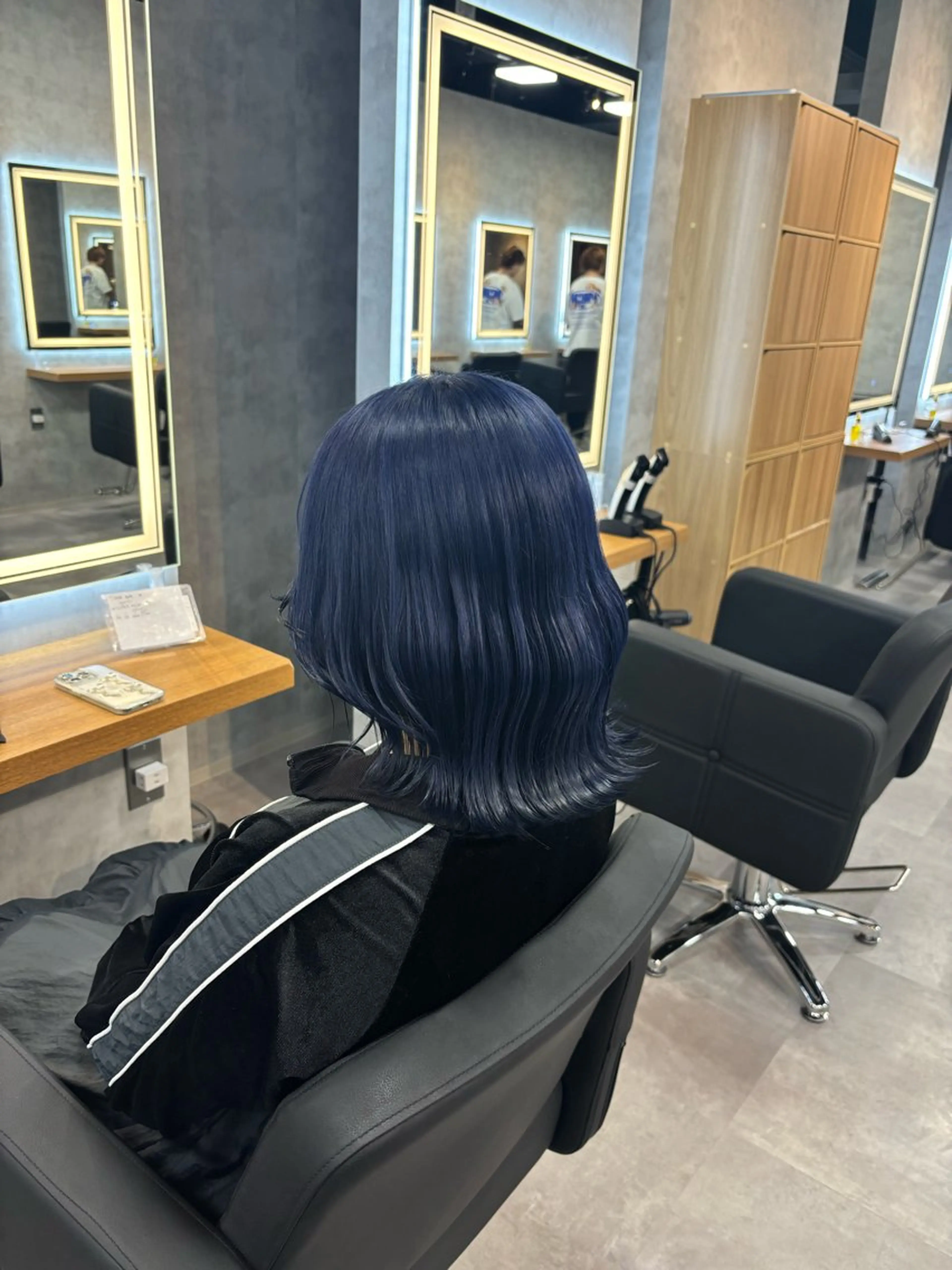 ロング カラー パーマ ヘアアレンジ 透明感ブリーチカラー 🌈TOMOHIROのヘアスタイル