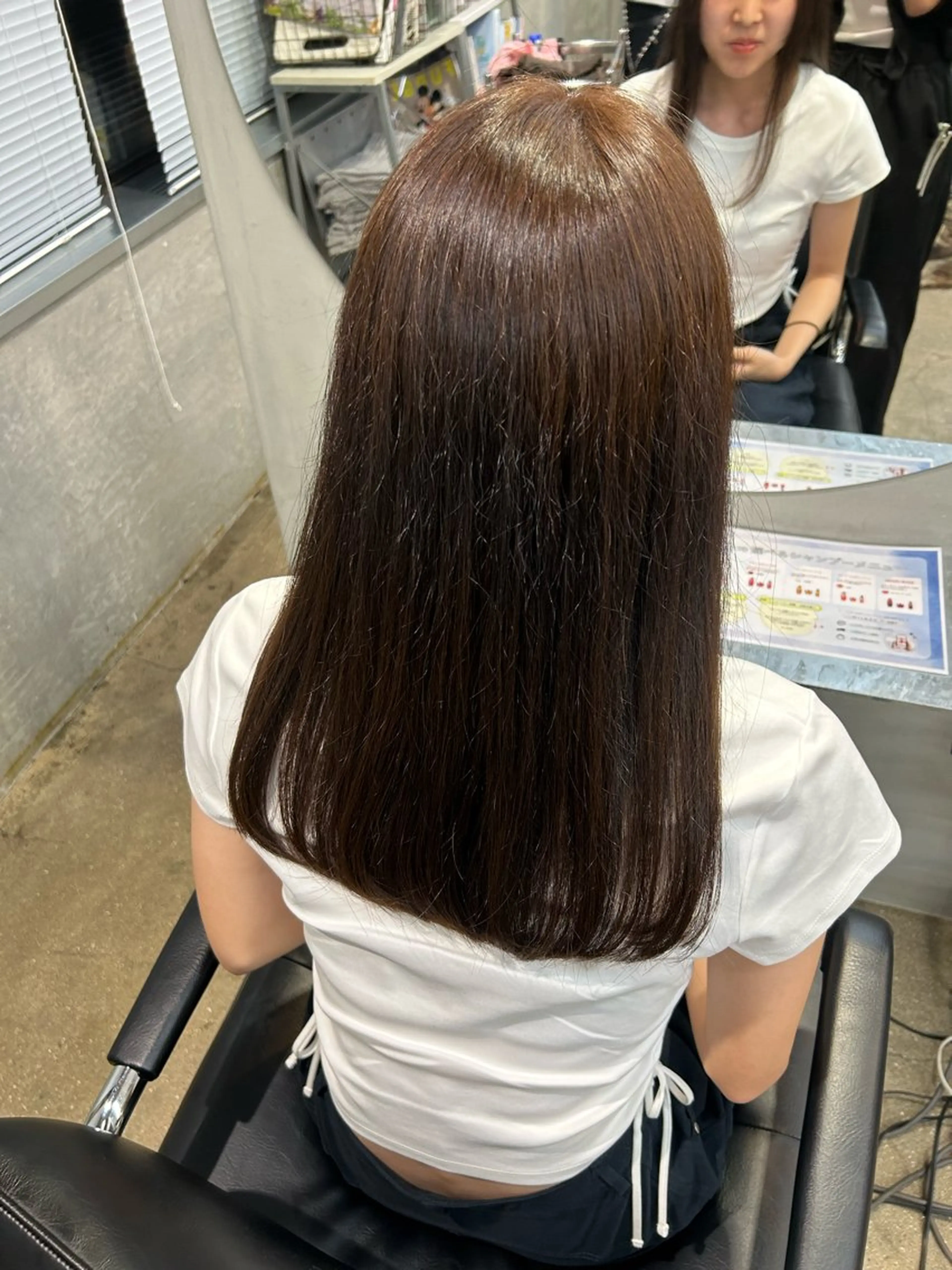 セミロング カット ヘアカラー サワムラ ソナタのヘアスタイル