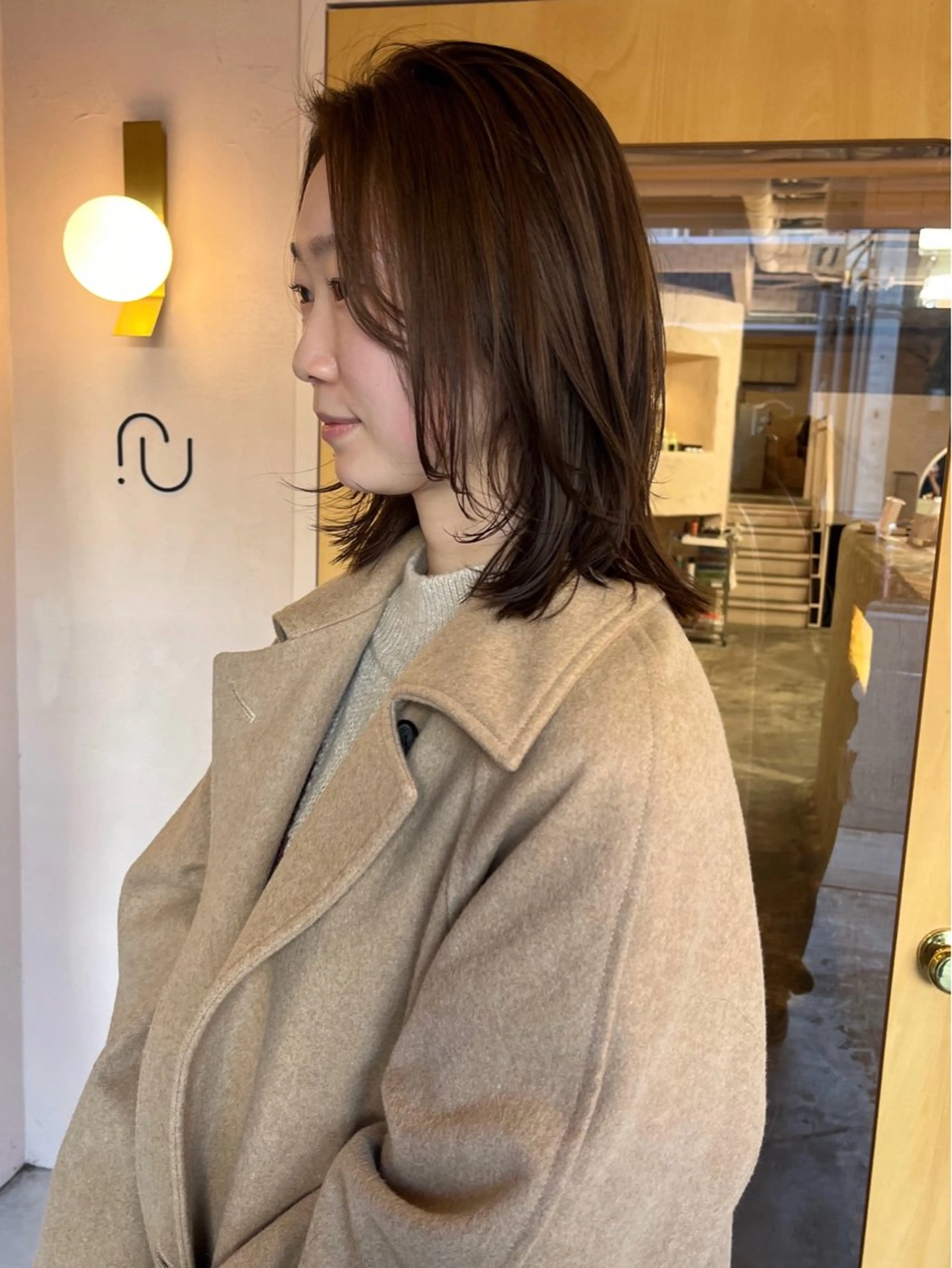 ミディアム カラー ブラウンカラー レイヤーカット iru所属・mi kiのヘアスタイル