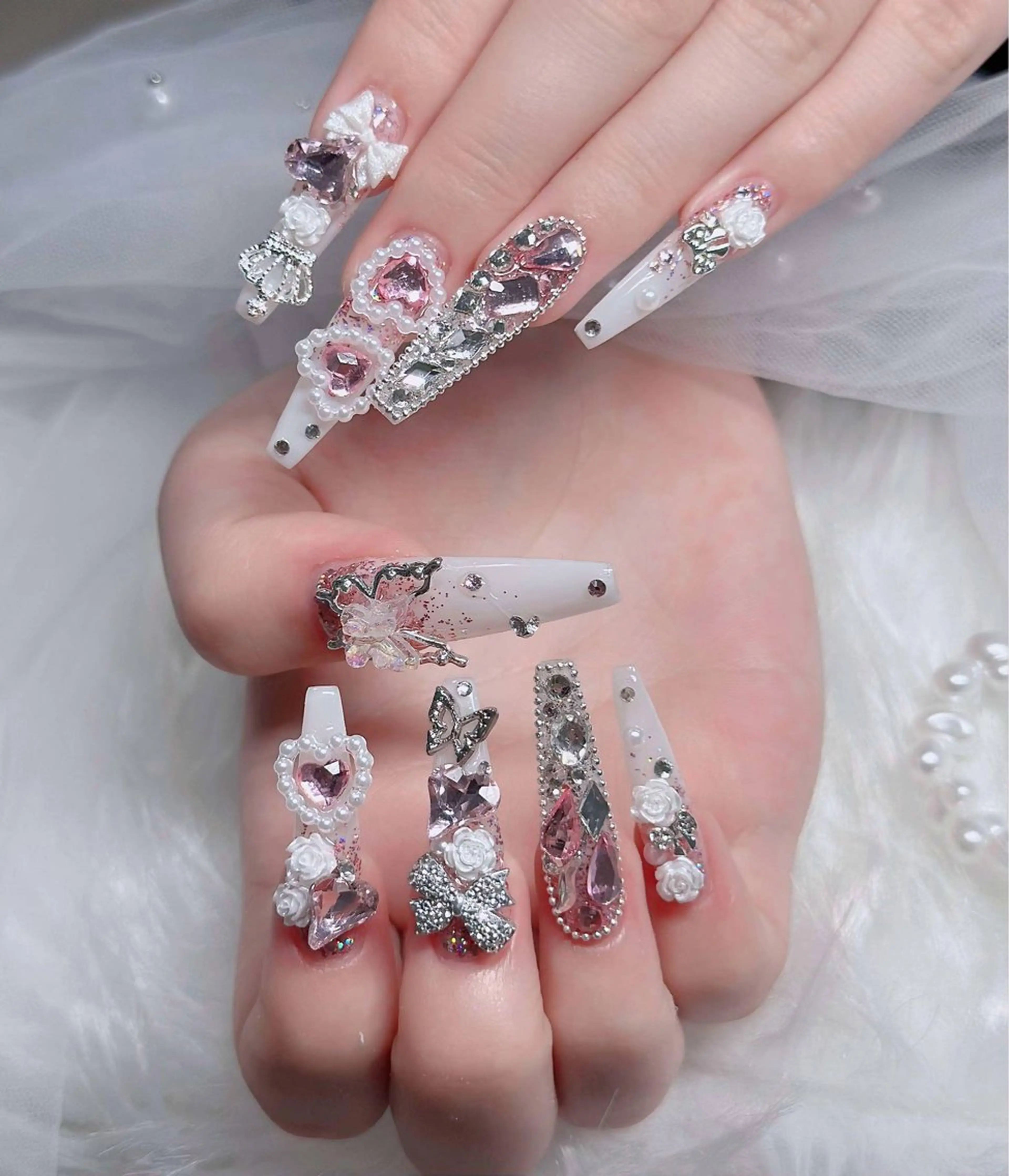 ネイル オーロラネイル フレンチネイル ジェルネイル ハロウィン キラキラネイル ハンドネイル H.baby Nail Salonのネイルデザイン
