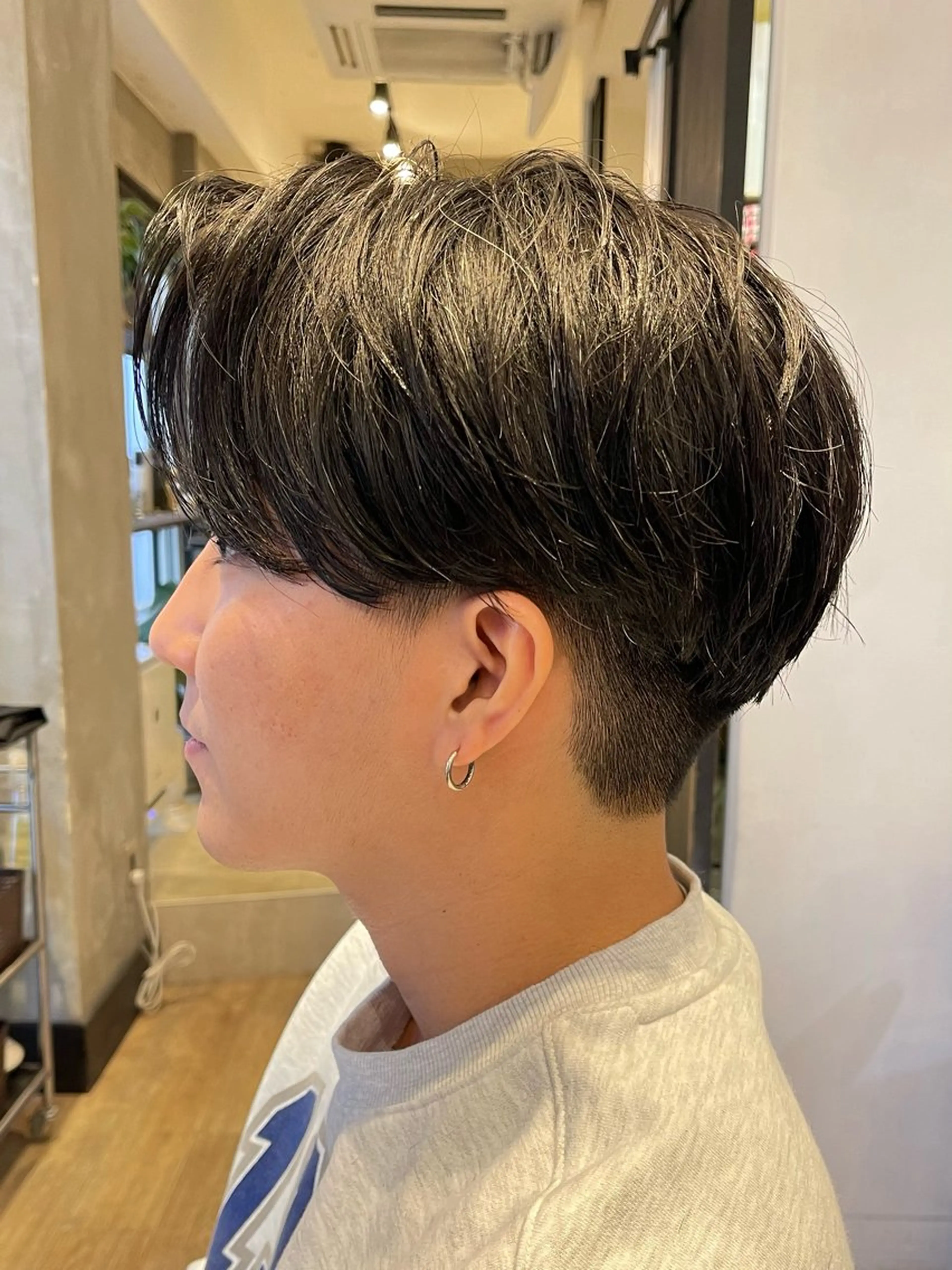 ショート パーマ メンズ ビジネス フェードカット メンズ韓国風 マッシュ メンズパーマ カット パーマ トリートメント ヘアセット amie高崎所属・高崎メンズパーマ 髪質改善TAKEのヘアスタイル