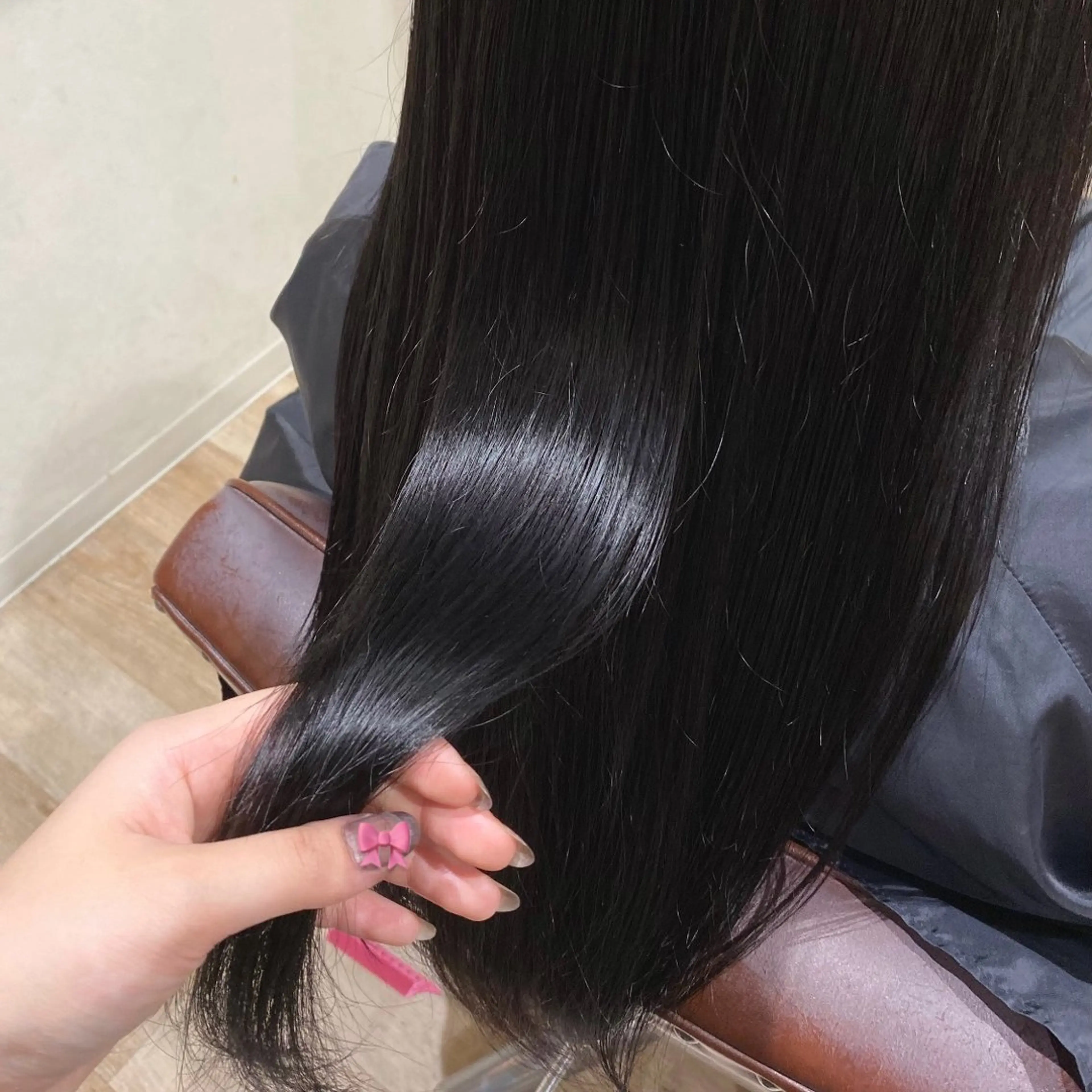 ロング カラー 黒髪 ヘアカラー 【nail /暖色 カラー】ナナコ🎀のネイルデザイン