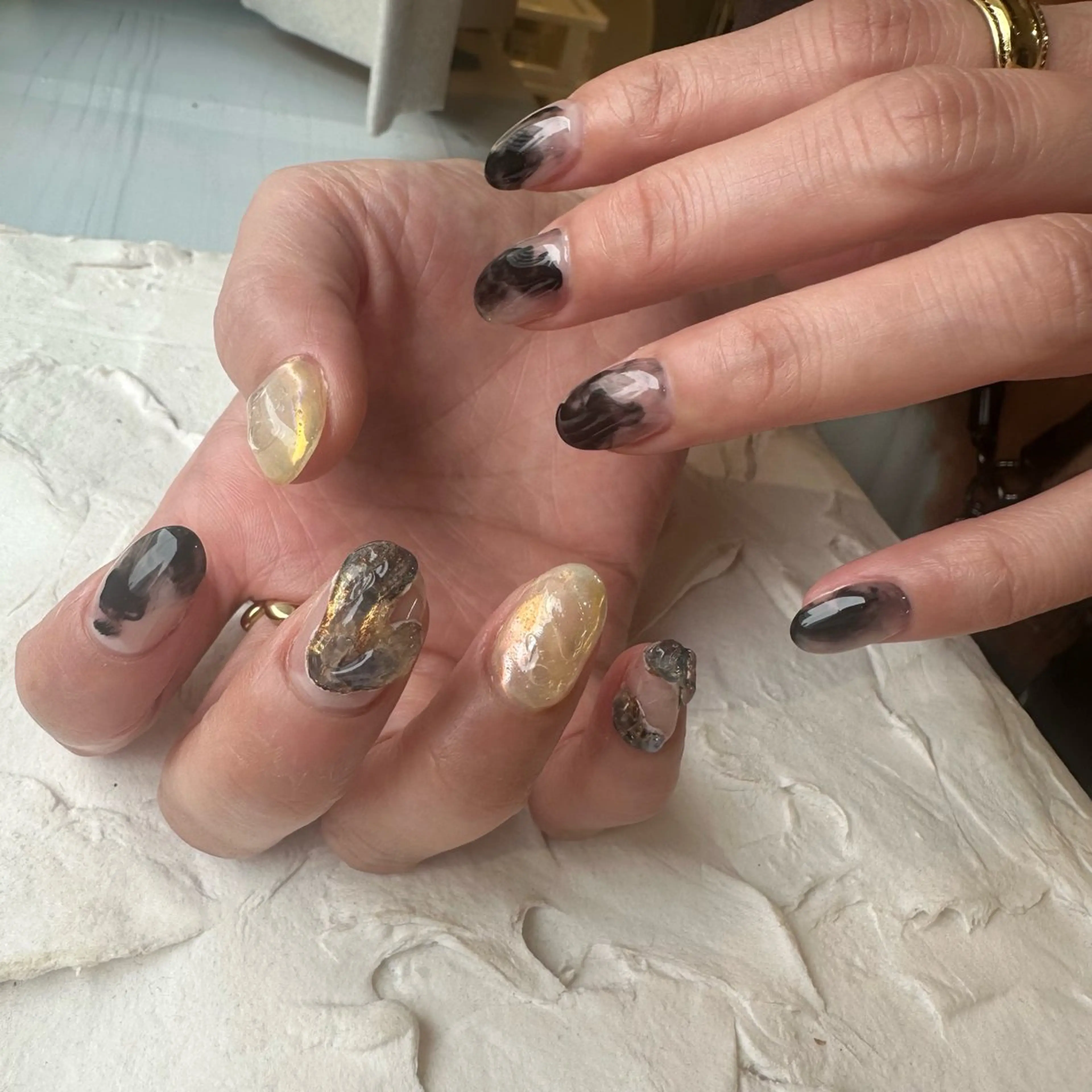 ネイル マグネットネイル ニュアンスネイル ハンドネイル Natsuko 🐥のネイルデザイン