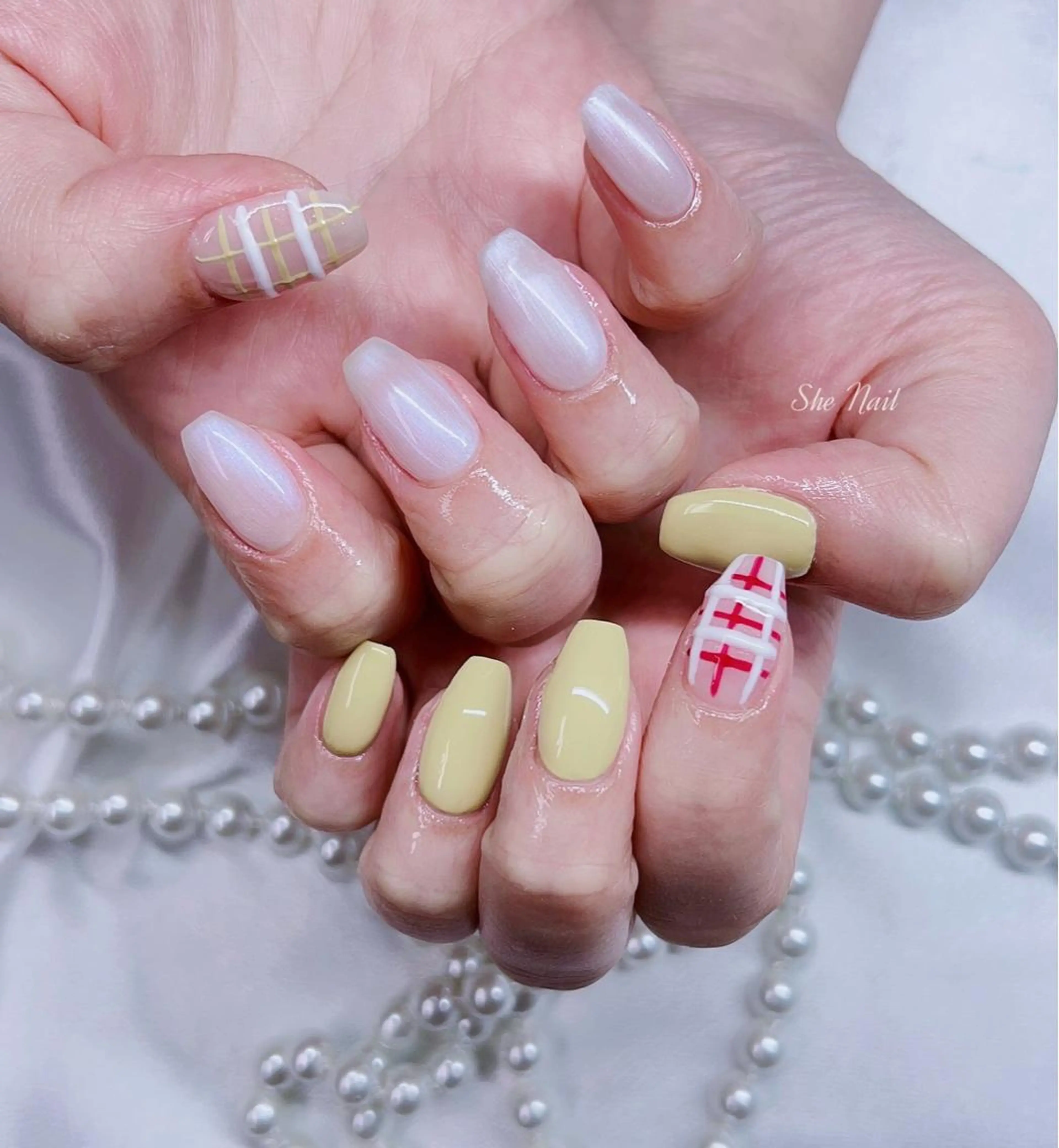 ネイル チークネイル 長さ出し マグネットネイル 持ち込み ワンカラーネイル ハンドネイル She   Nail所属・ISA_ BELLAのネイルデザイン