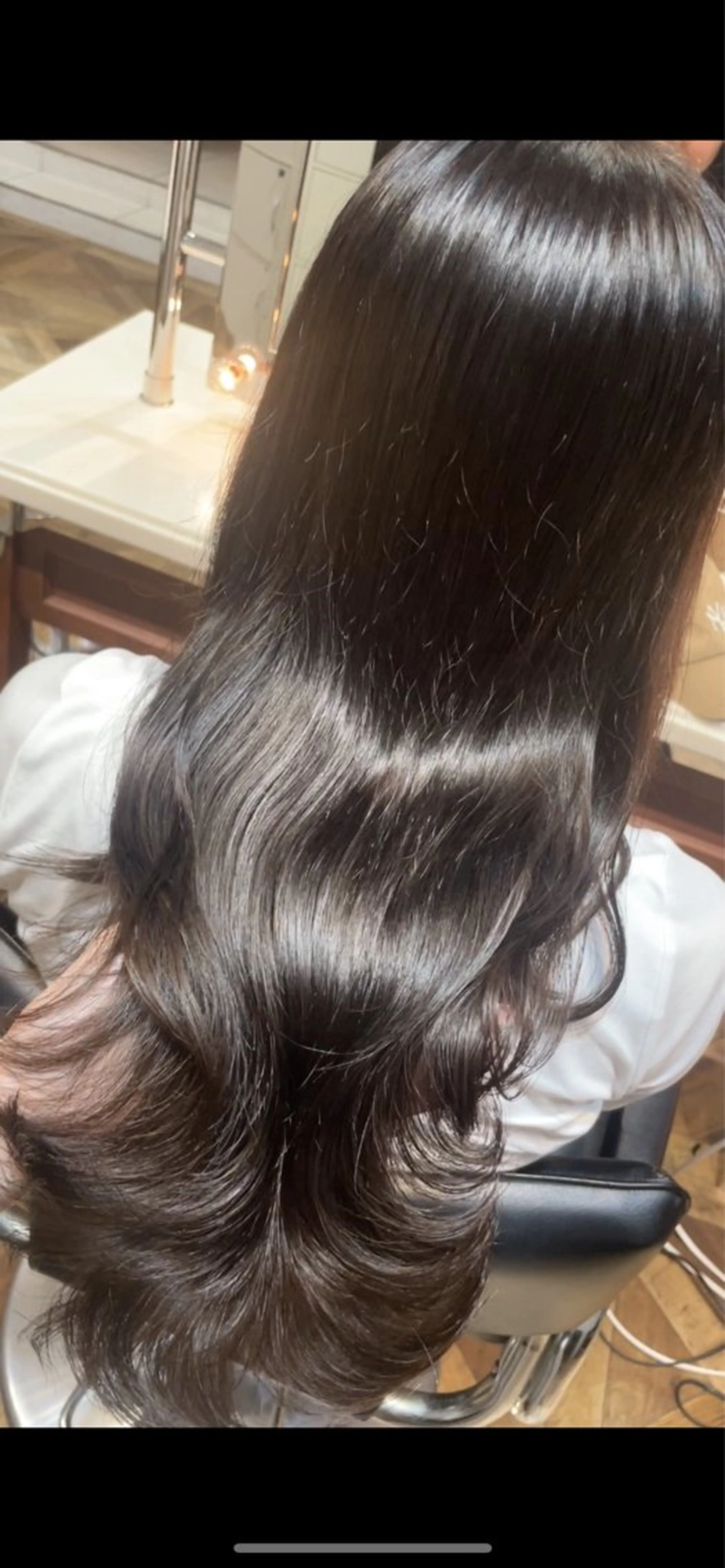ロング カラー ブラウンカラー ダークグレー ダークグレージュ グレージュ カット ヘアカラー トリートメント BEBE所属・ブリーチなし 透明感カラーKANAのヘアスタイル