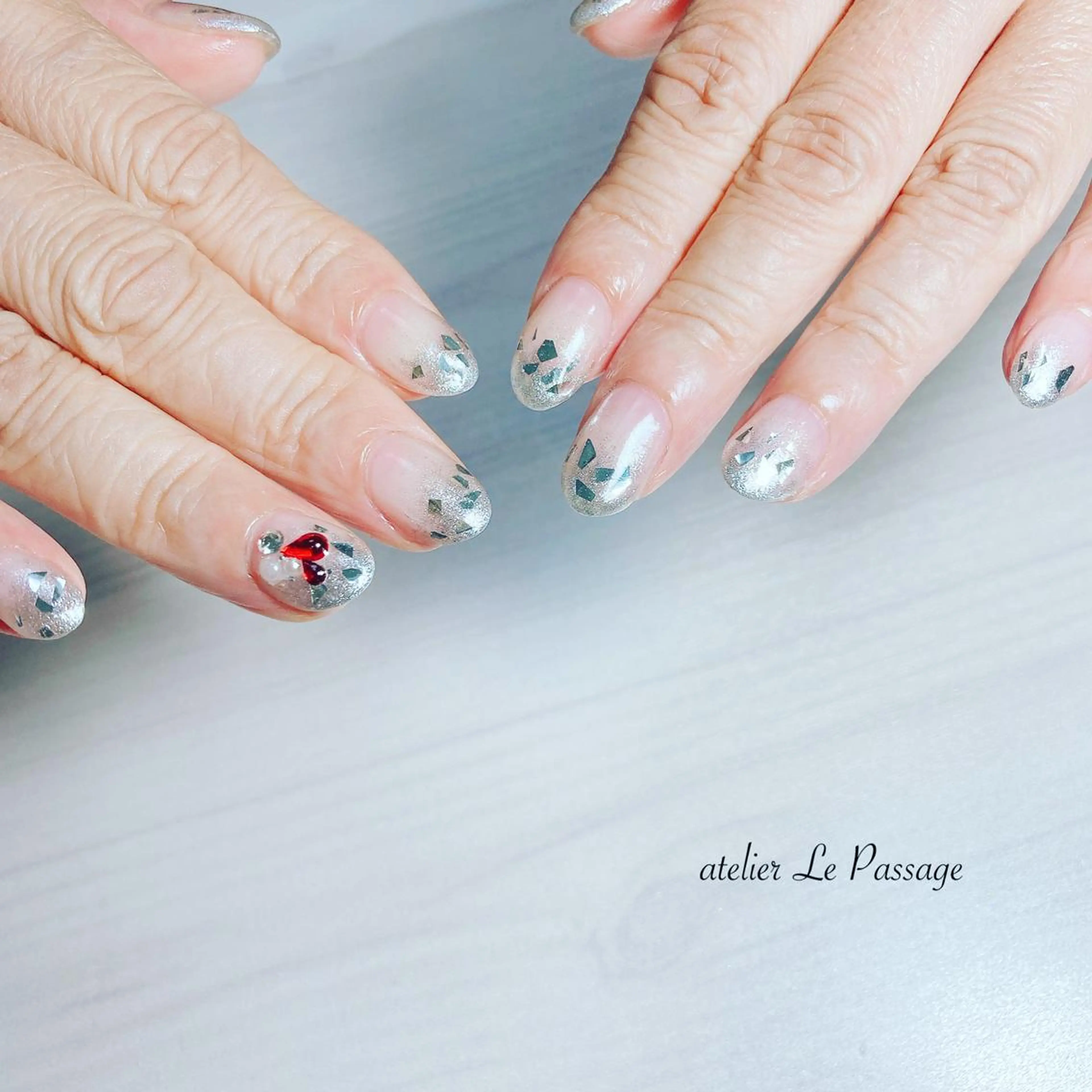 ネイル ジェルネイル キラキラネイル ラメ(グリッター) オフィスネイル パラジェル Atelier Le Passage所属・h nakatsukaのネイルデザイン