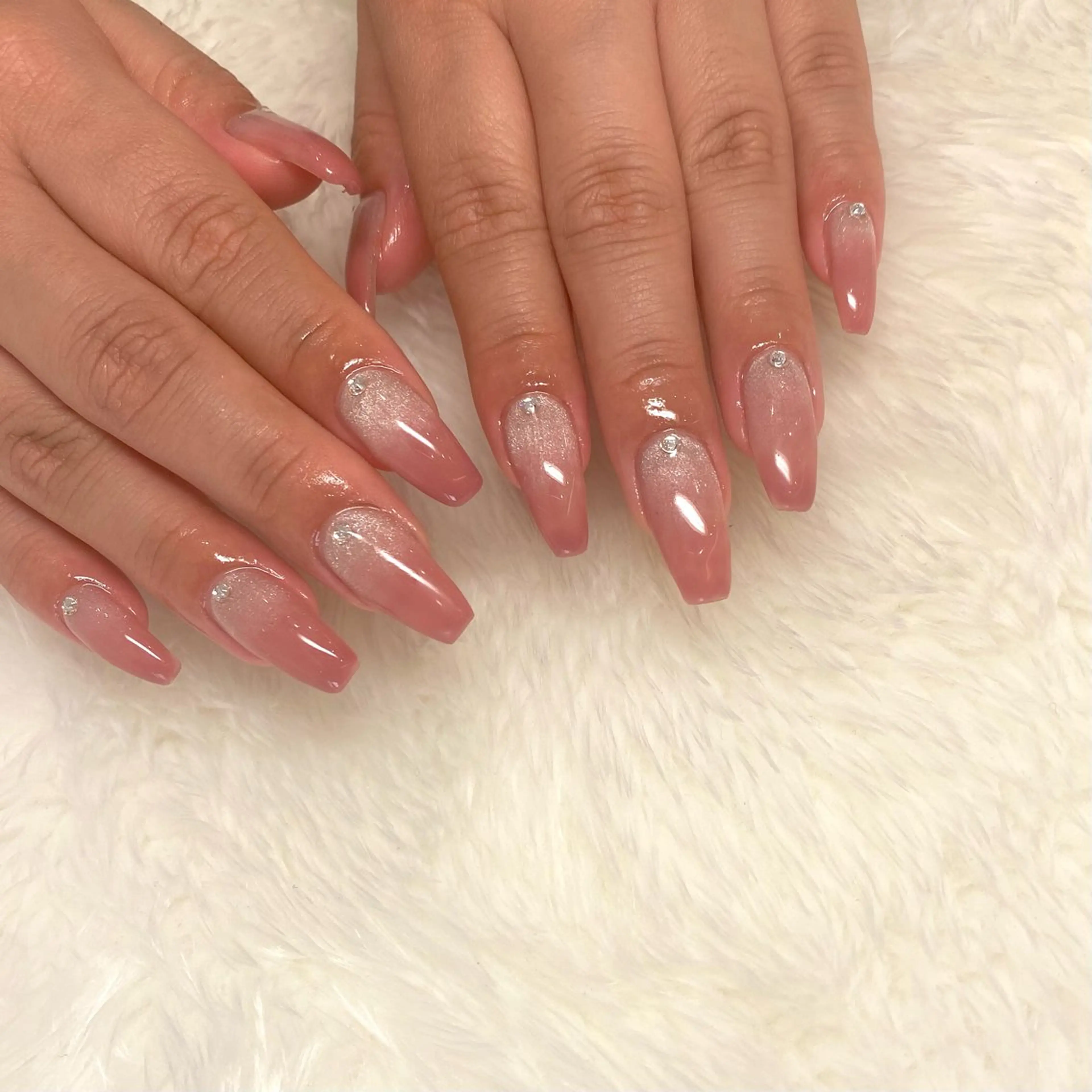 ネイル ジェルネイル グラデーション キラキラネイル 持ち込み オフィスネイル Nailsalon Merci所属・Merci momoのネイルデザイン