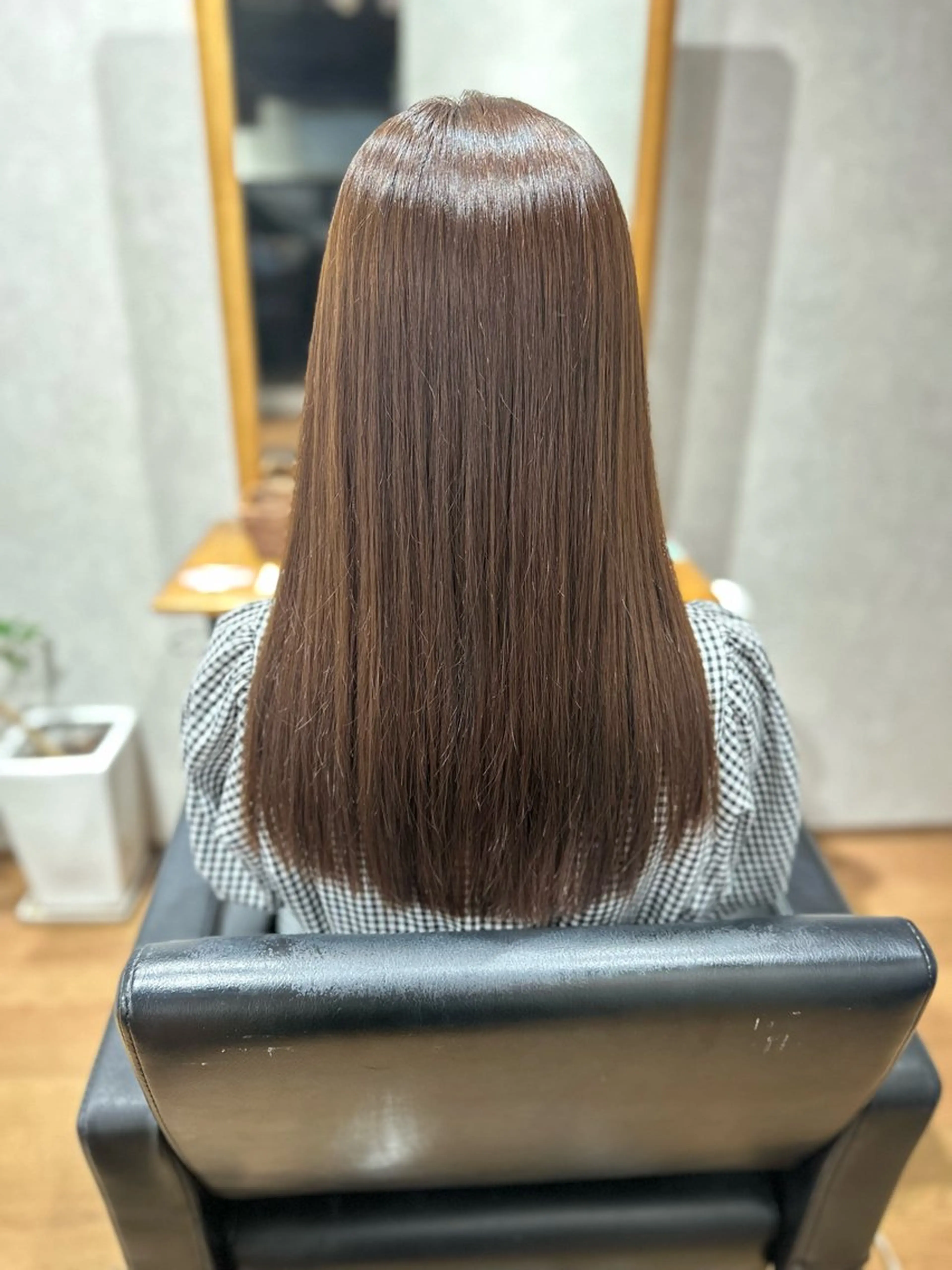 セミロング カット 縮毛矯正 ✂️秋葉原 🤍YURI🤍のヘアスタイル