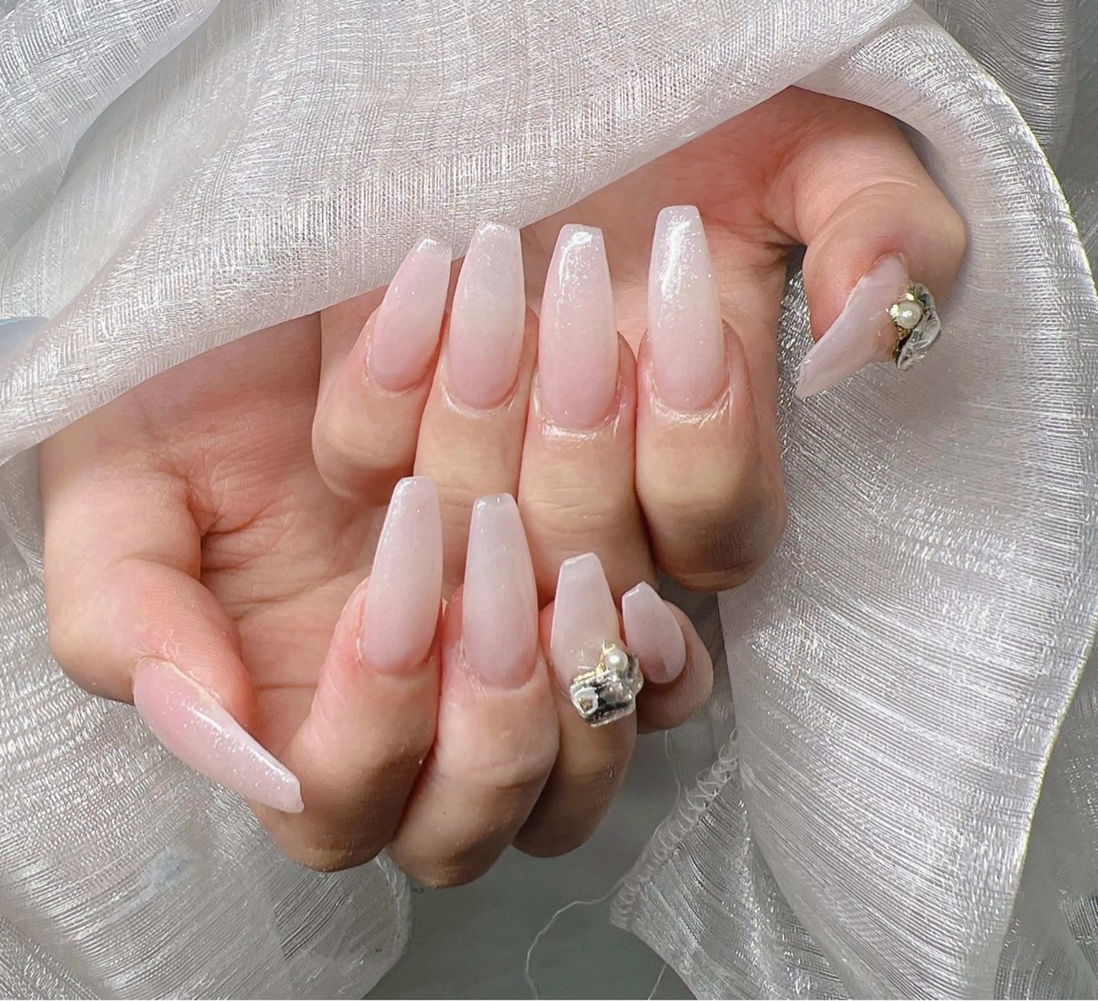 ネイル ハンドネイル Lee Nailsのネイルデザイン