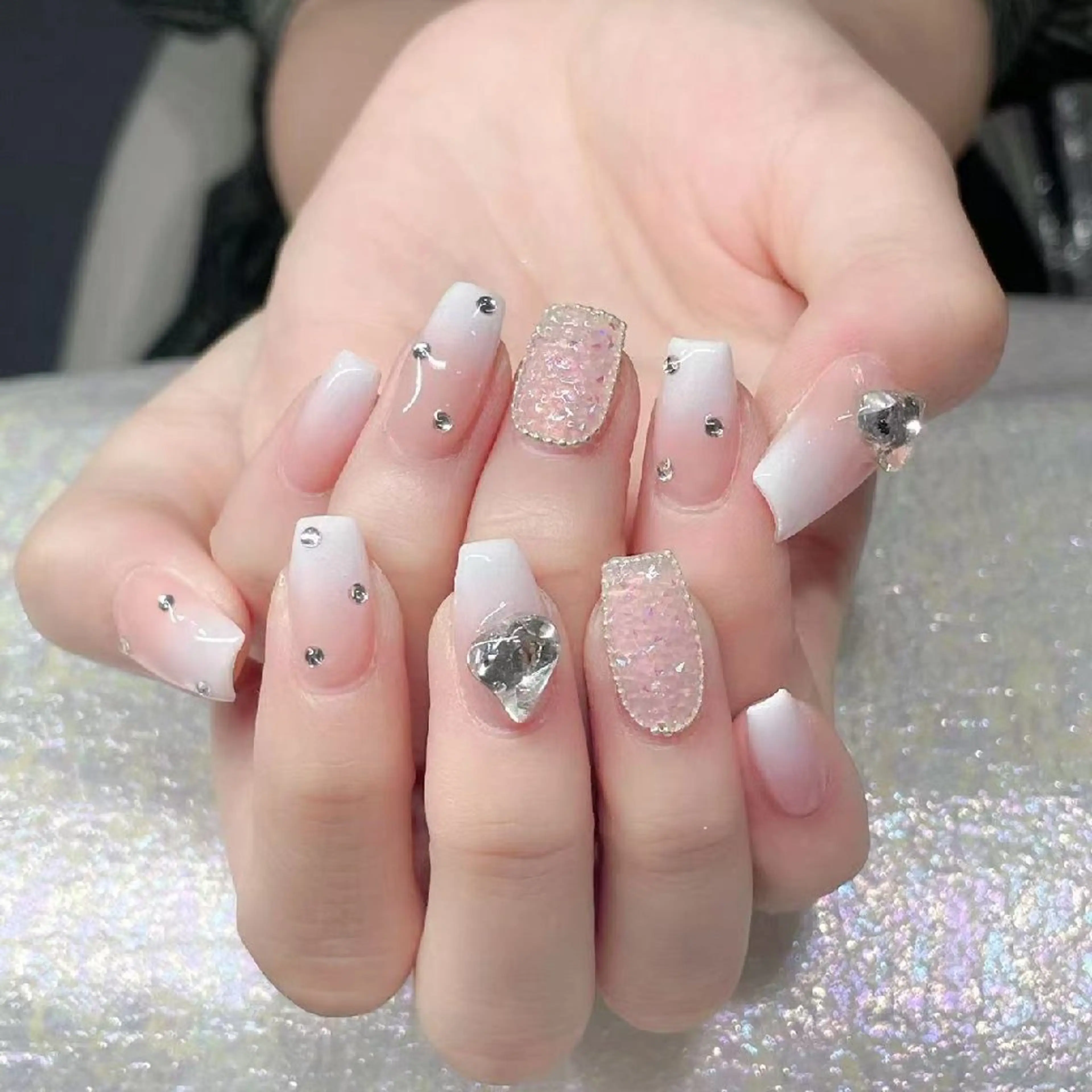 ネイル Queens みなみのネイルデザイン