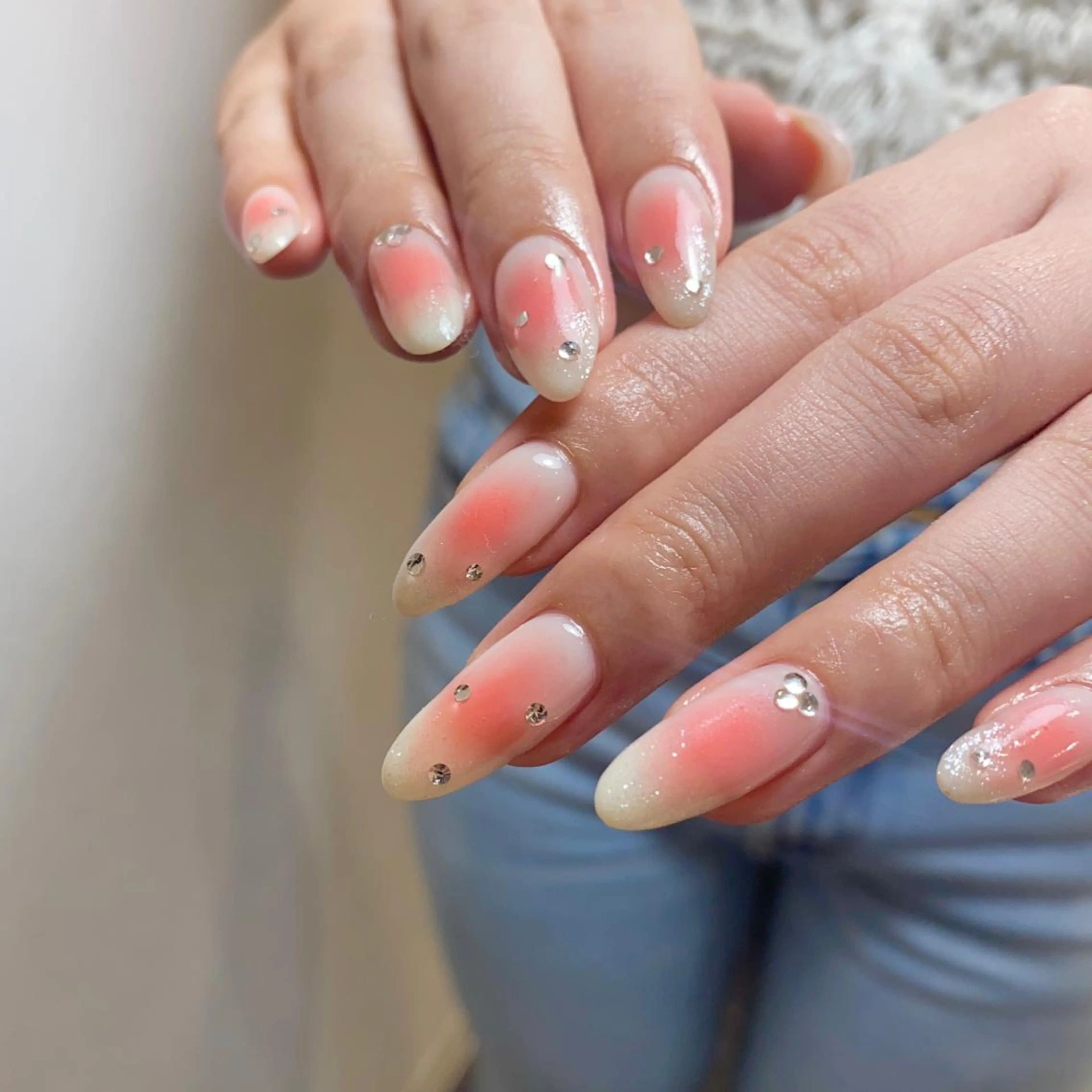 ネイル ハンドネイル NINEnami ニュアンスネイルのネイルデザイン