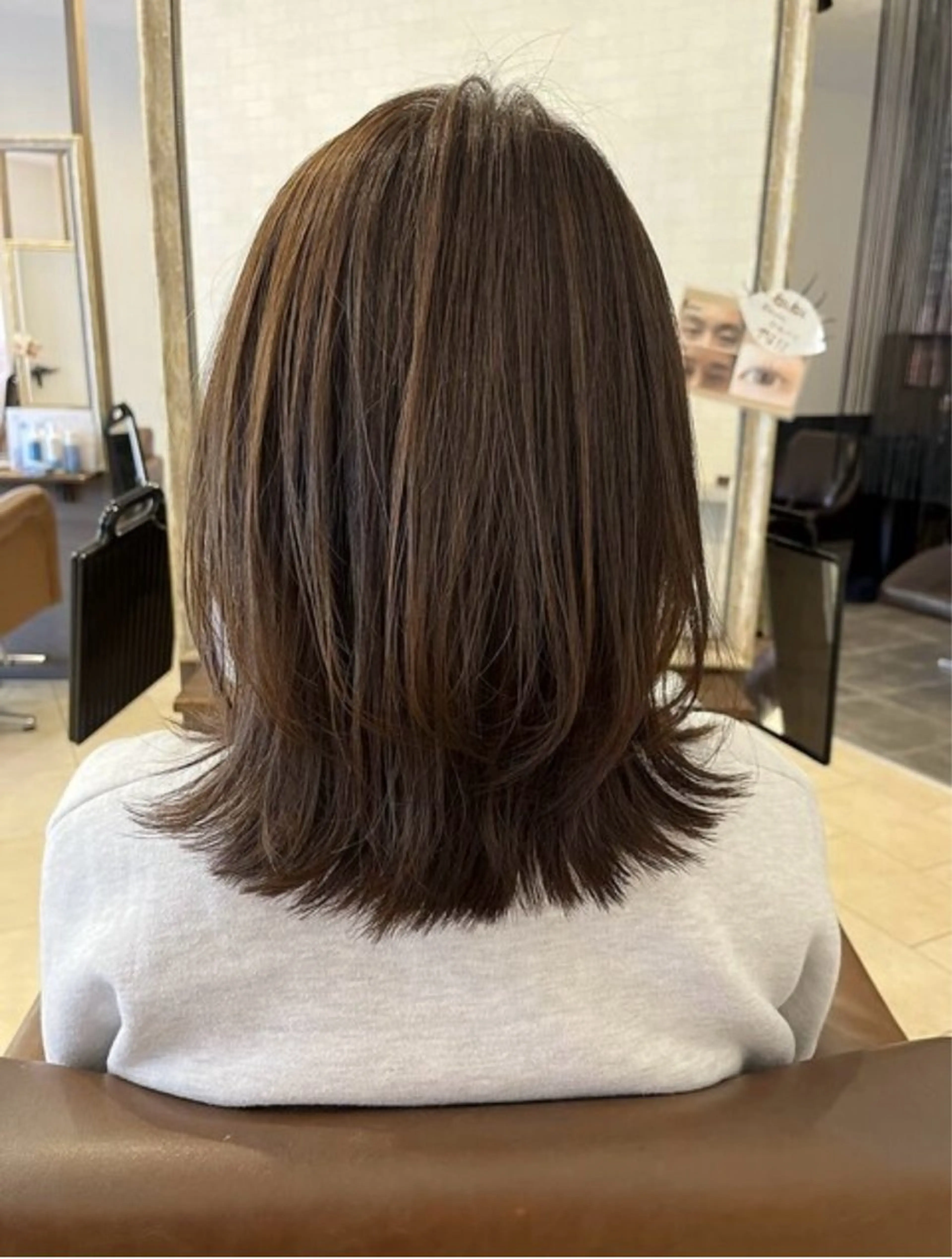 ミディアム 泉川 みかのヘアスタイル