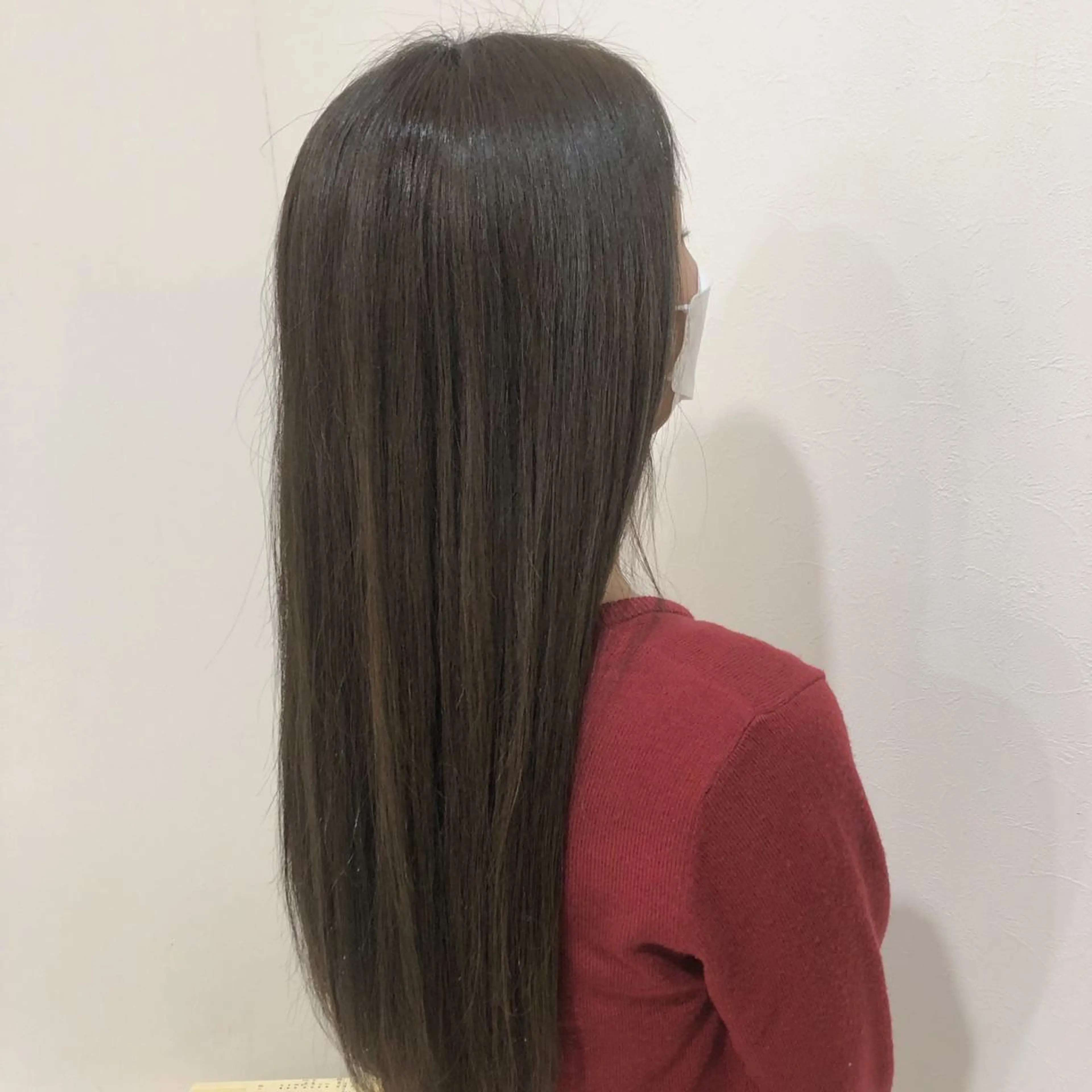 ロング カラー 西垣 佳苗のヘアスタイル