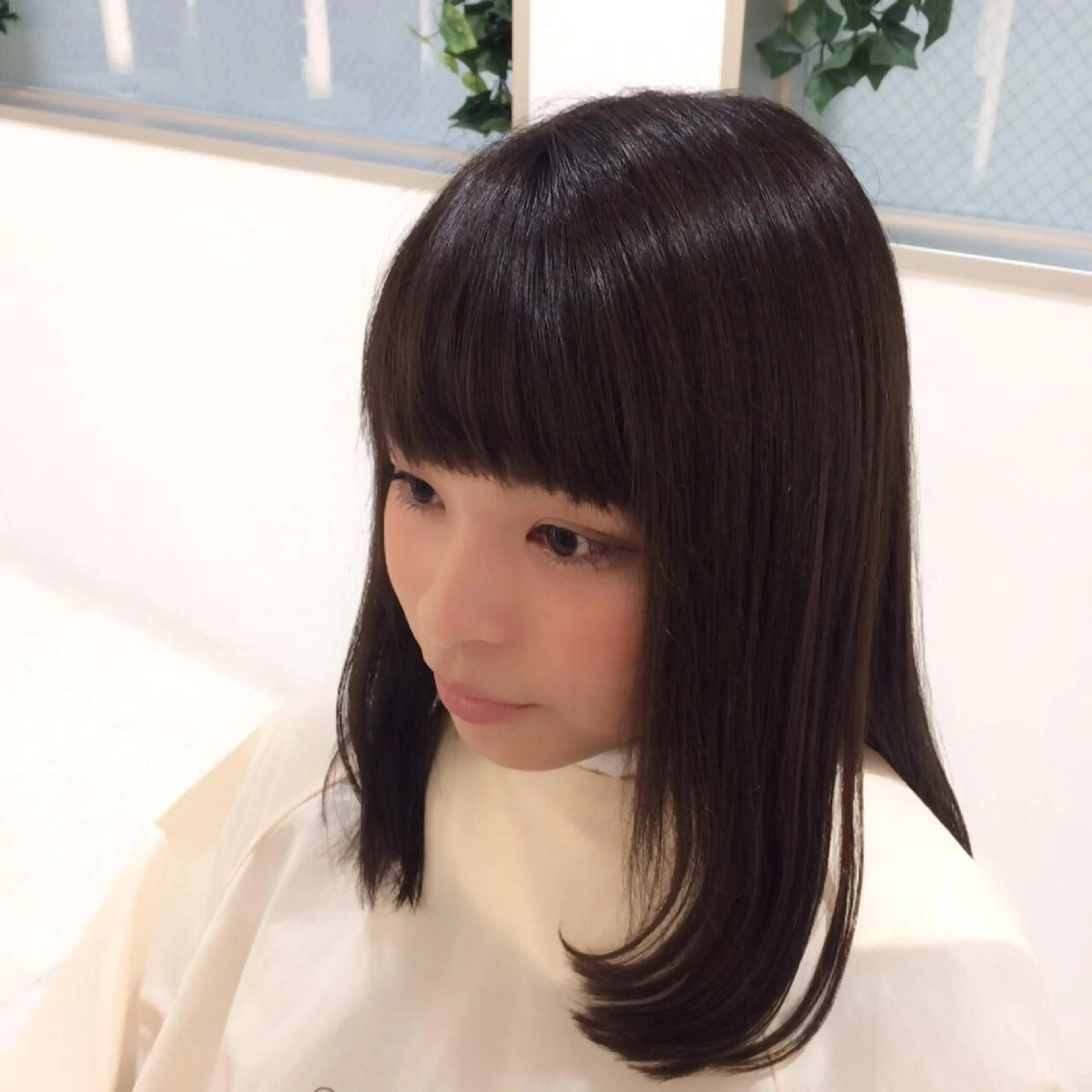 
![セミロング カラー ヘアアレンジ カット 山北 咲子のヘアスタイル