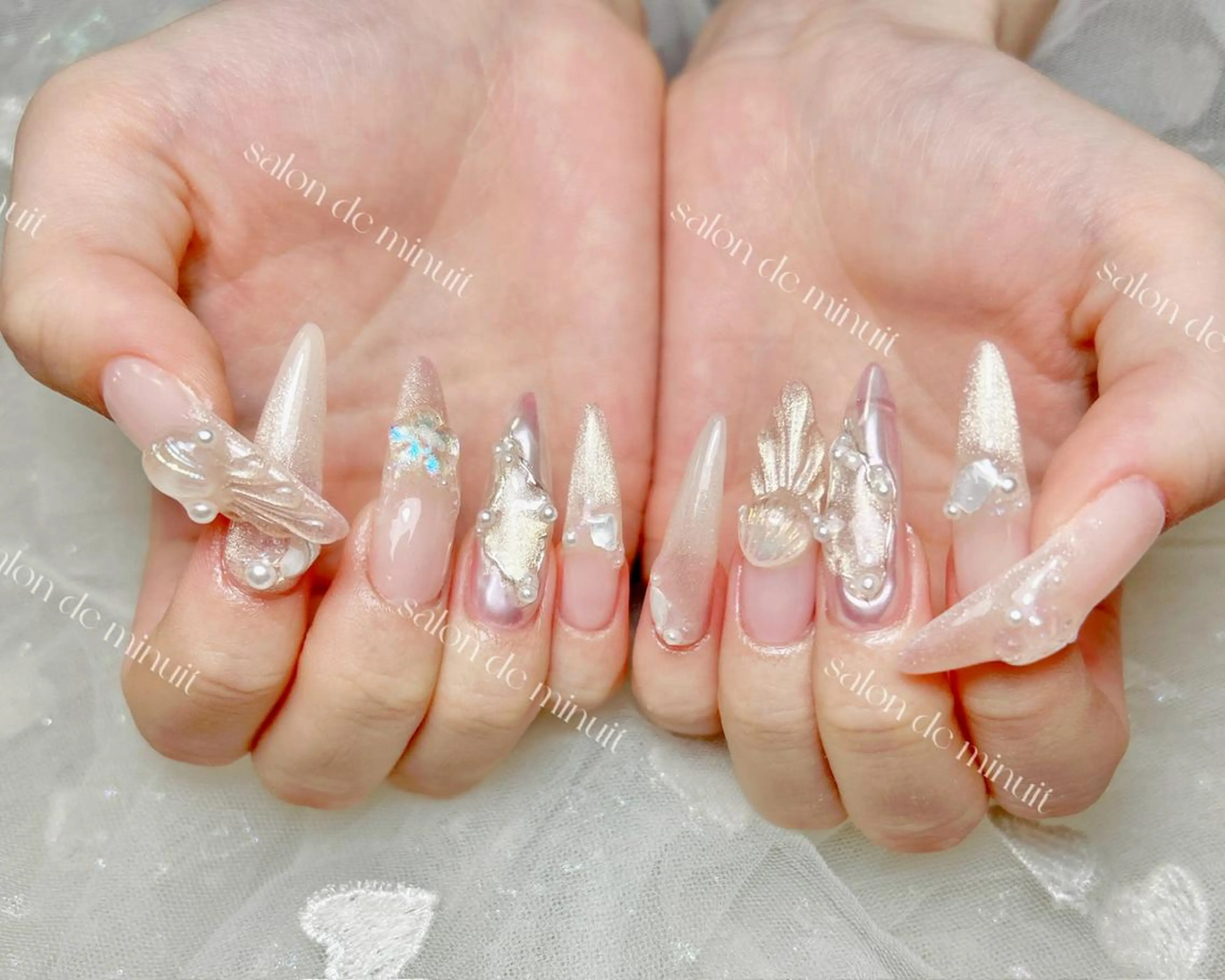 ネイル Salon de Minuit🦩のネイルデザイン