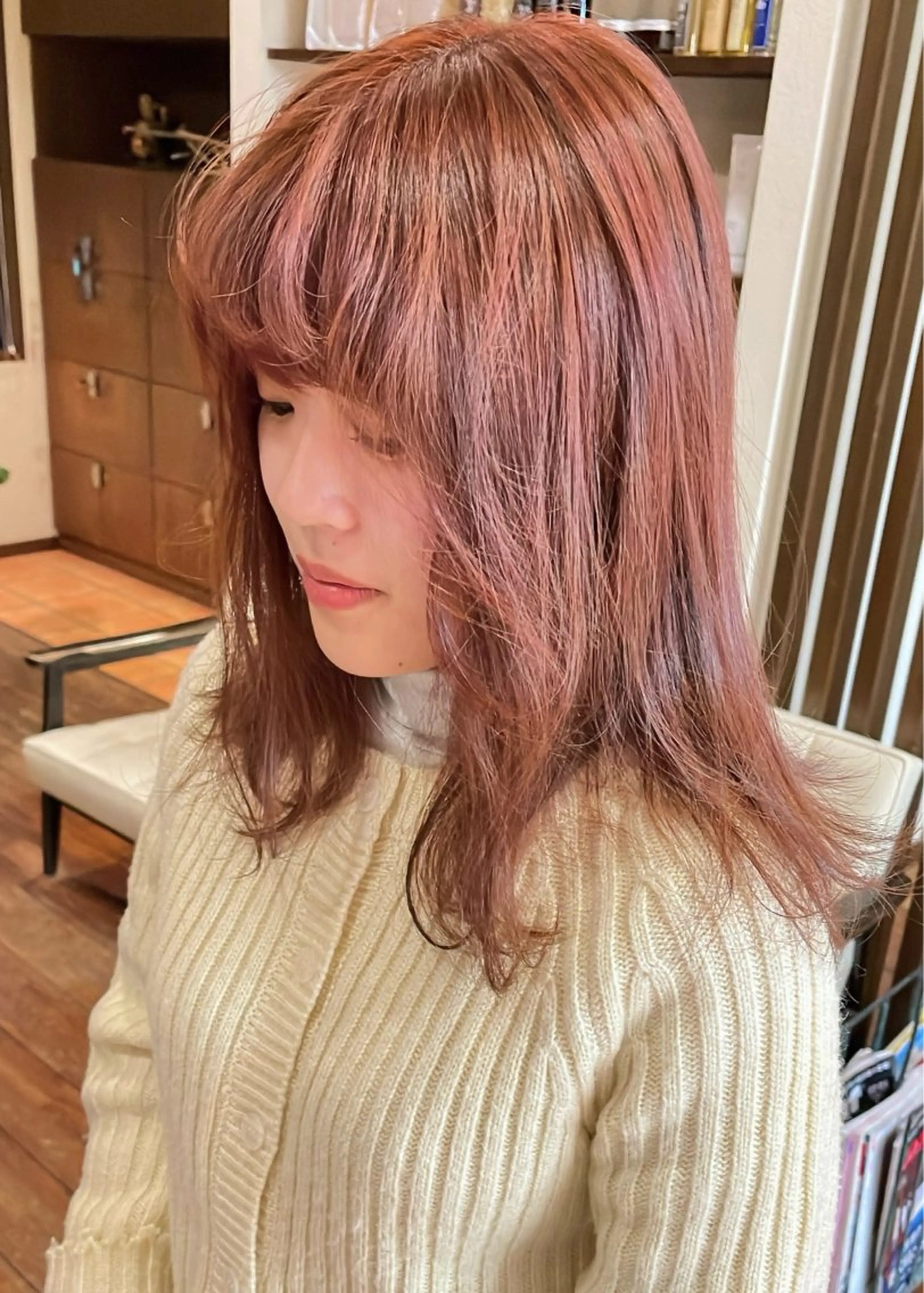 ミディアム カラー ブラウンカラー ヘアカラー トリートメント 髪質改善ｶﾗｰ ｹｱﾌﾞﾘｰﾁ/ﾀﾑのヘアスタイル