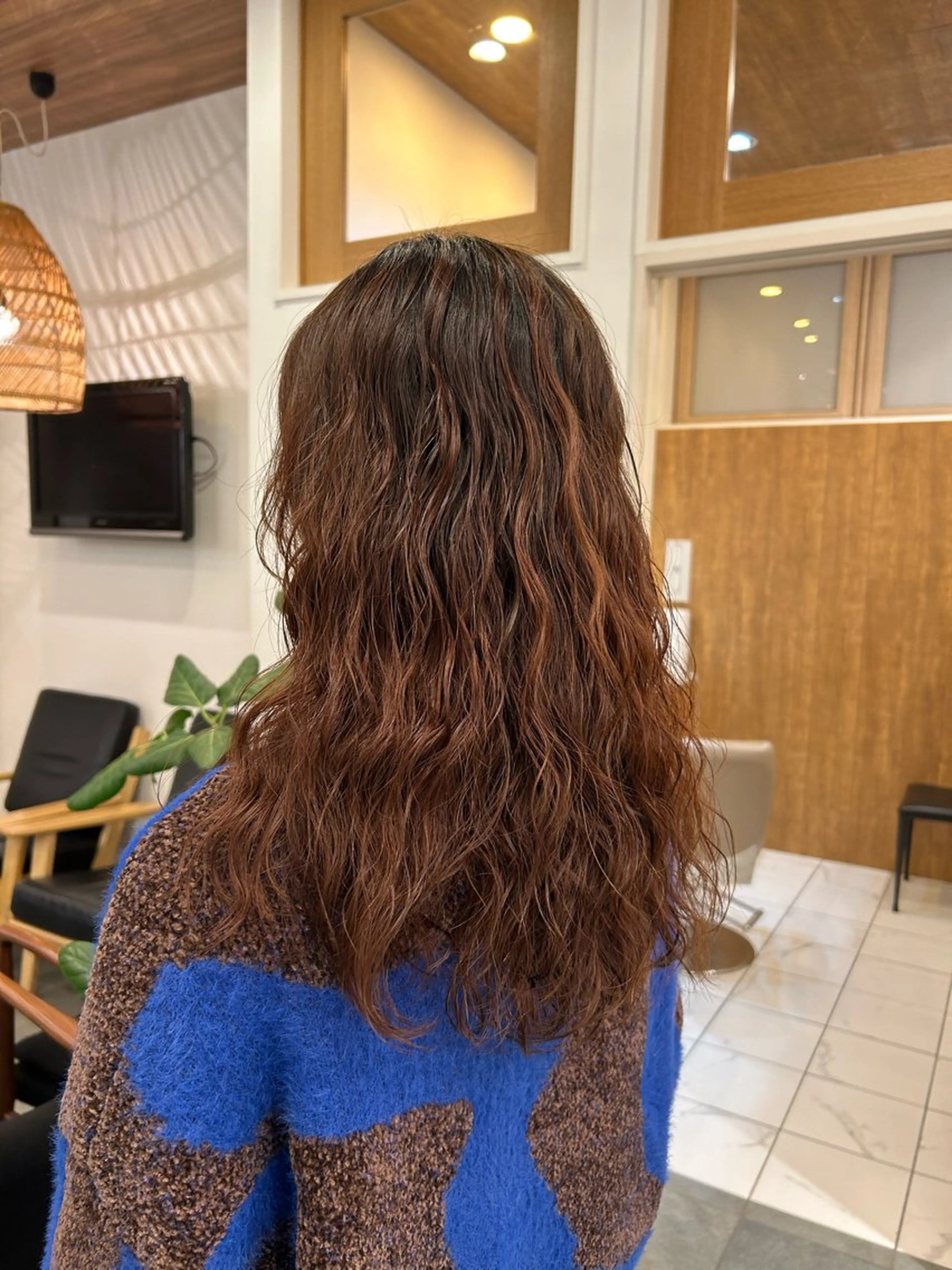 セミロング パーマ BEAUTRIUM 穂乃香のヘアスタイル