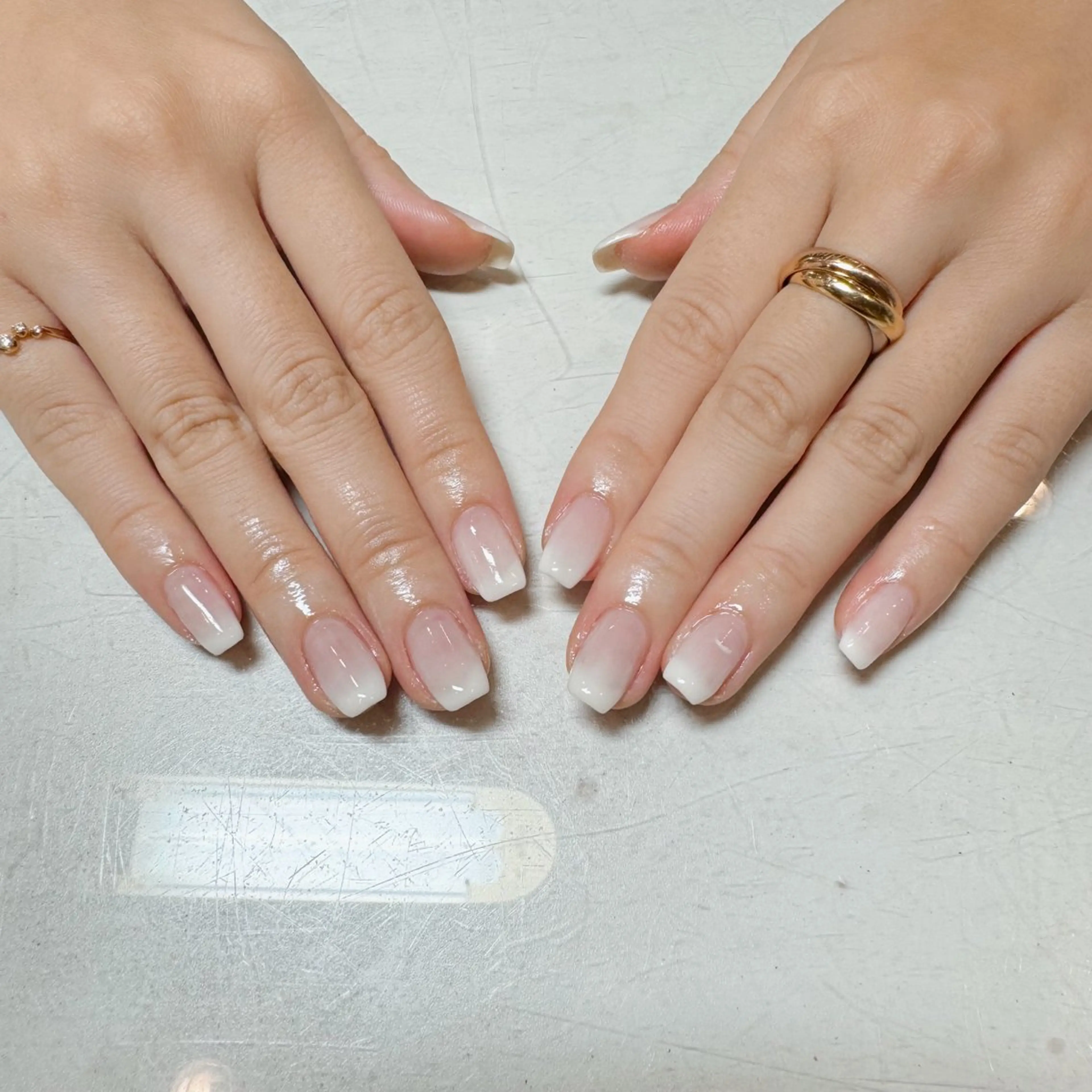 ネイル グラデーション mieux nail aireiのネイルデザイン