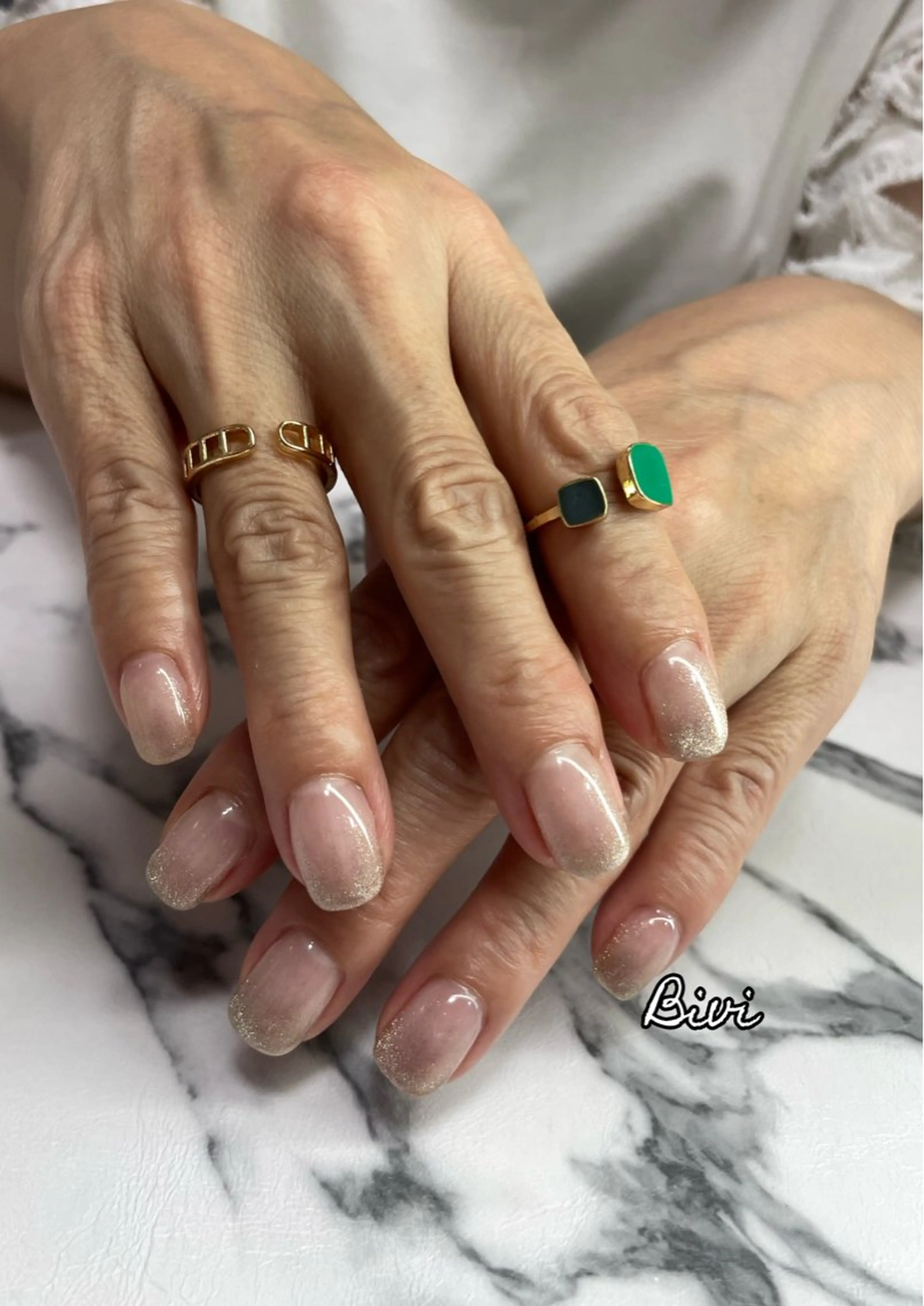 ネイル アートネイル フラッシュネイル ラメ(グリッター) マグネットネイル シルバー ハンドネイル ハンドケア ♡Bivi♡自爪に 優しいネイルサロンのネイルデザイン
