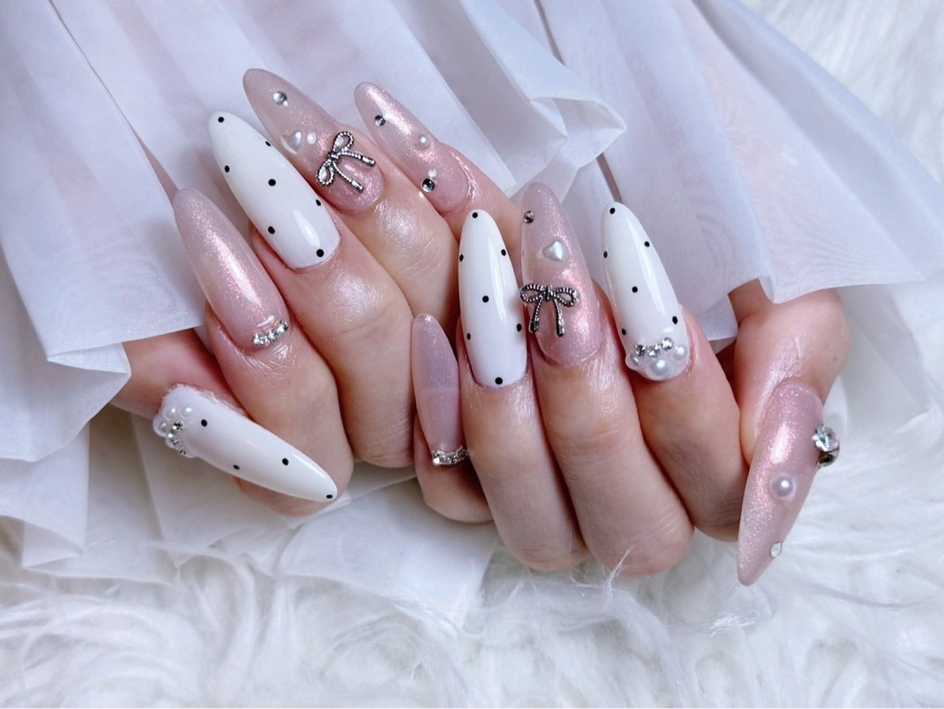 ネイル ハンドネイル ☁️Yun nail KiKi☁️のネイルデザイン