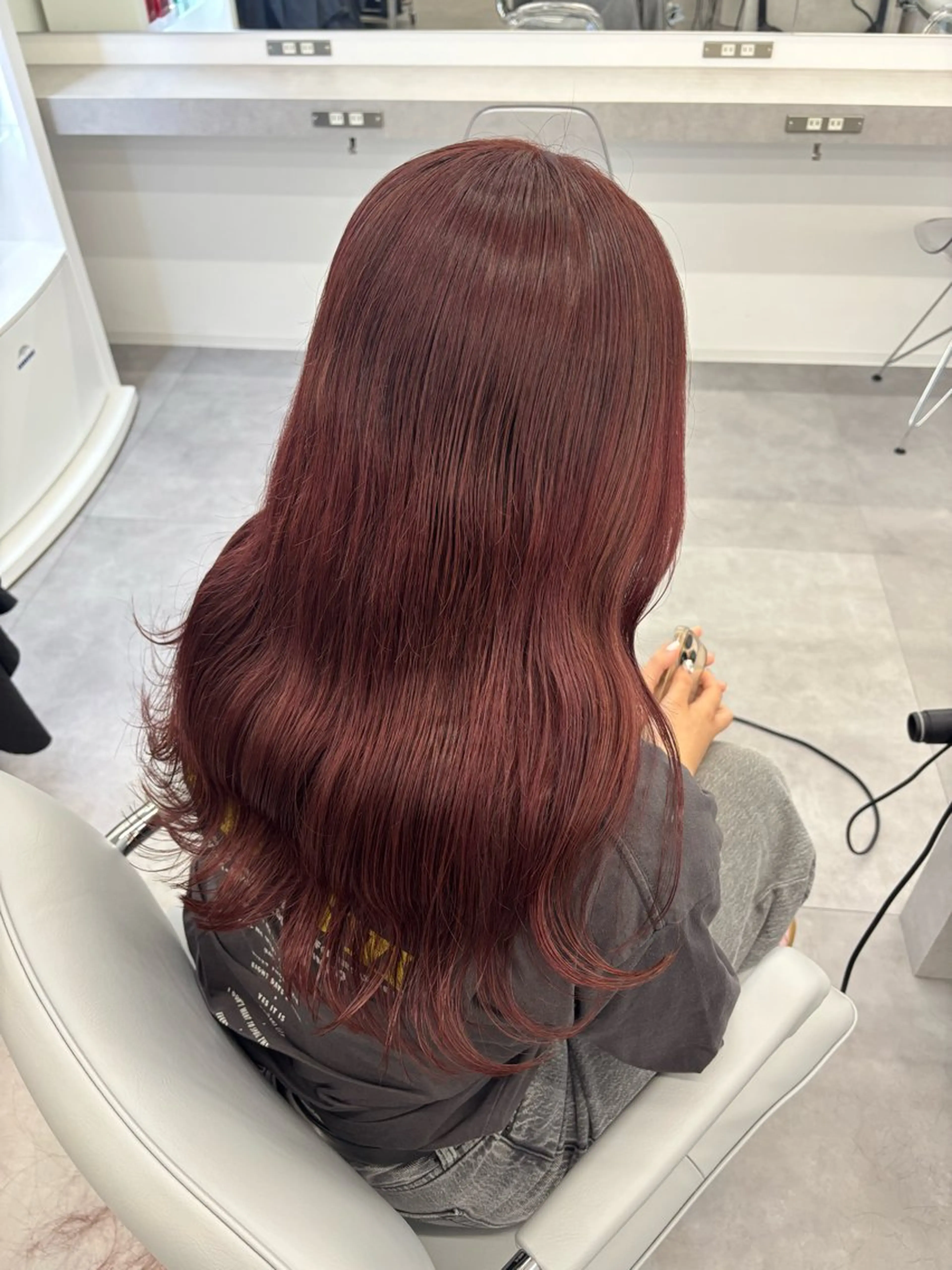 ロング ヘアカラー 🥨ケアブリーチ🥨 栄 かのんのヘアスタイル