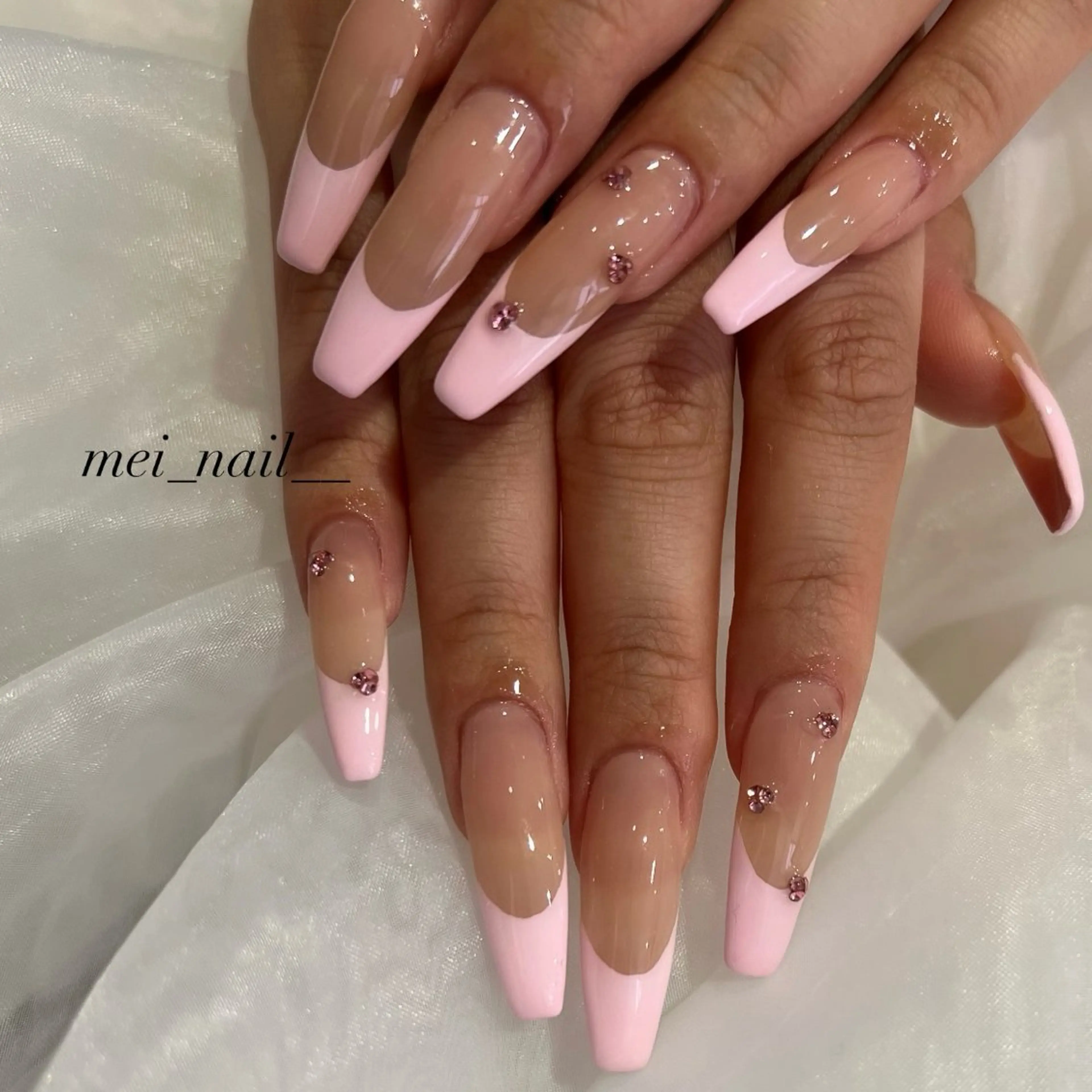 ネイル フレンチネイル ネイルチップ ハンドネイル est nail所属・永山 芽生子のネイルデザイン