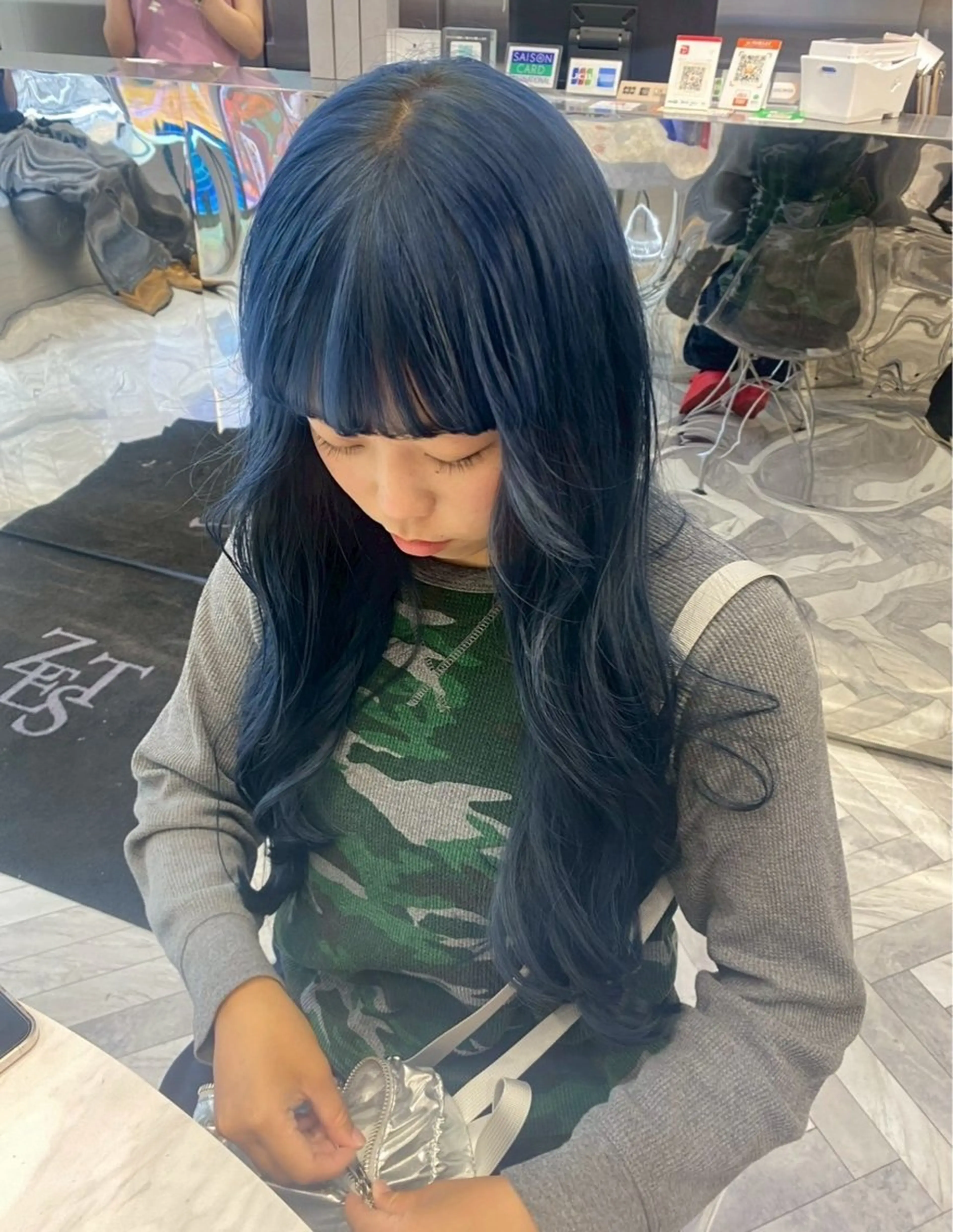 ロング カラー ブリーチ ケアブリーチ デザインカラー ダブルカラー イヤリングカラー ヘアカラー 八王子/レイヤー/ ハイトーン/バッサーのヘアスタイル