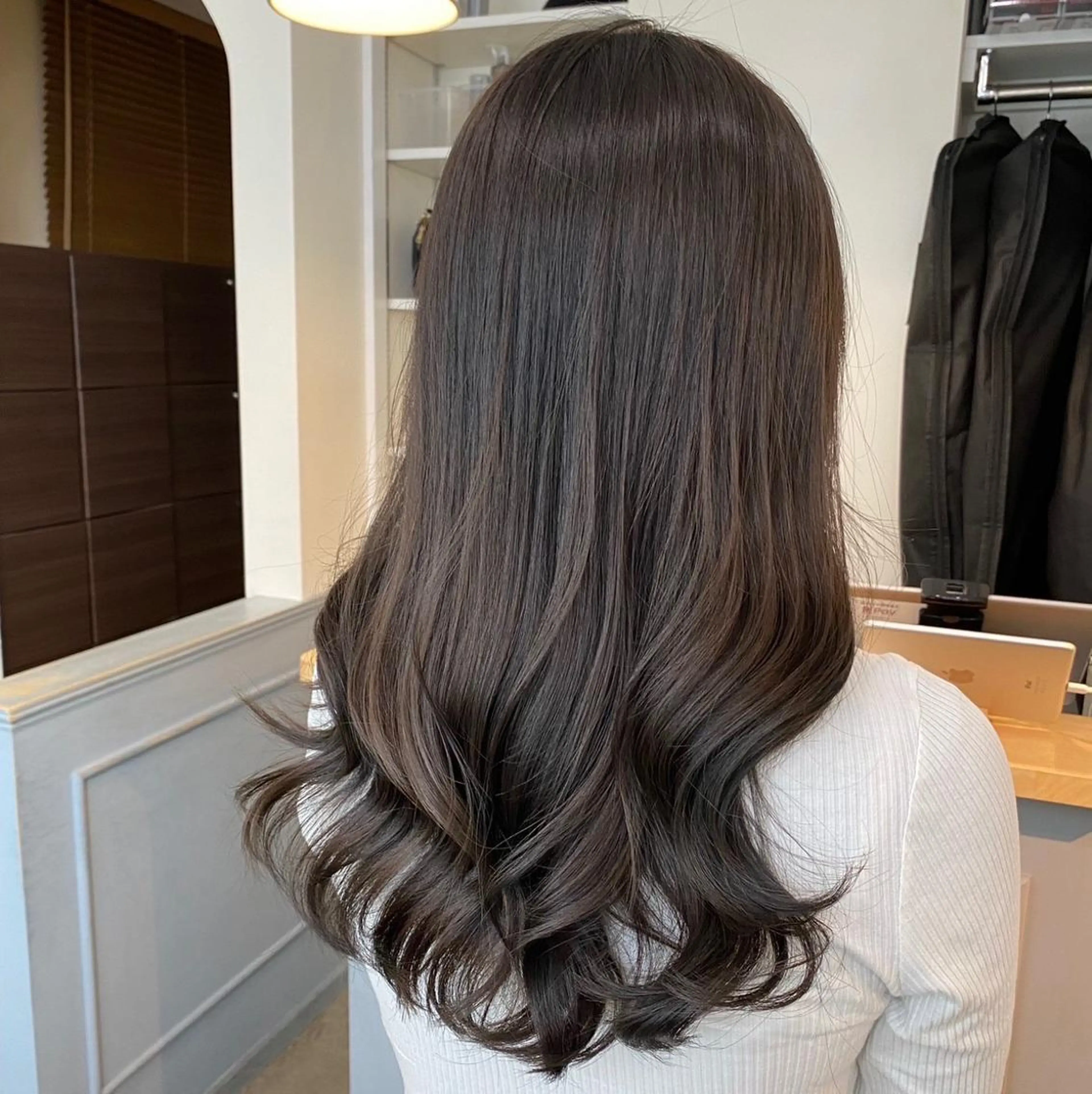 ミディアム [Amphi Tokyo]宮原のヘアスタイル