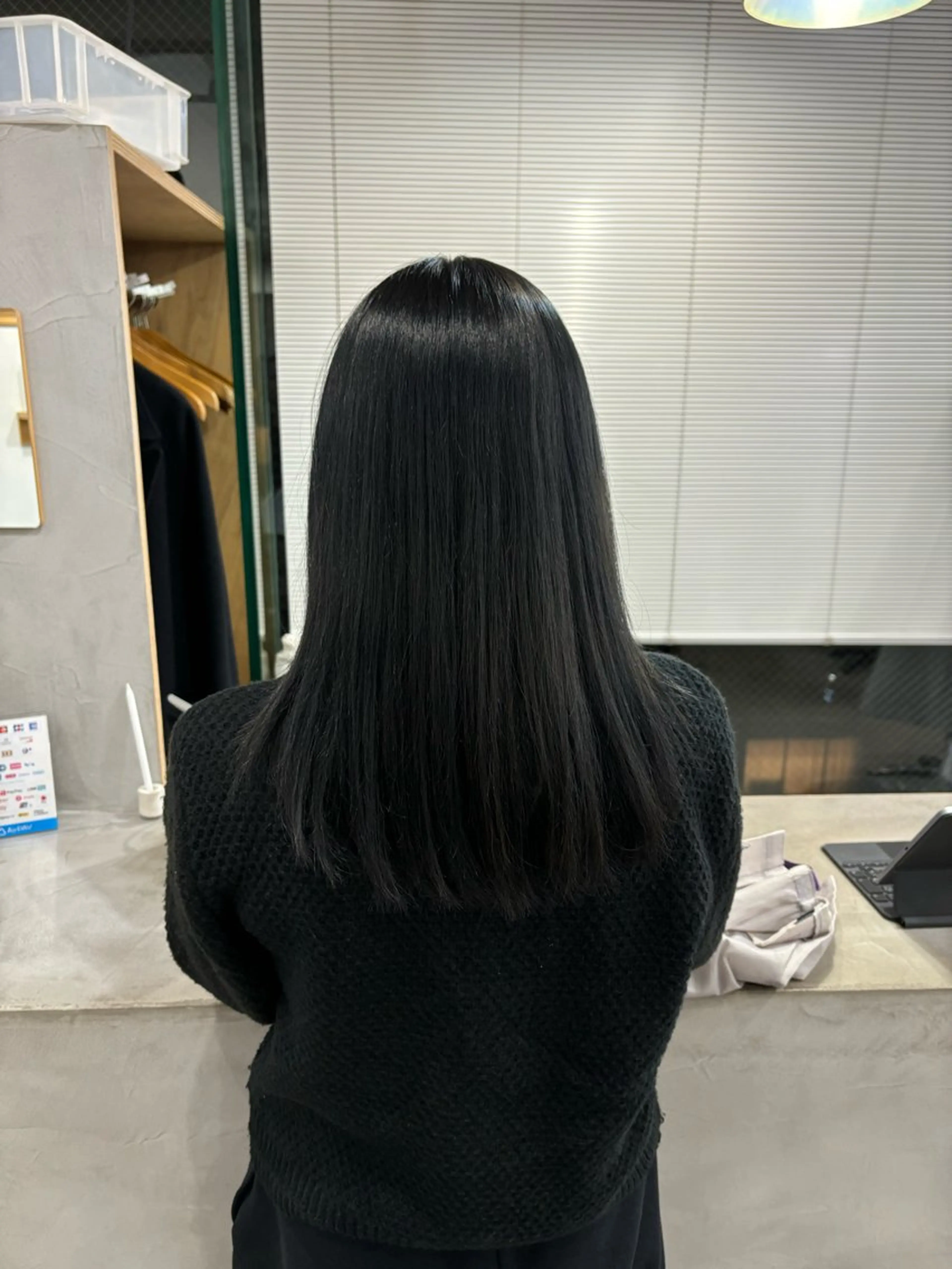 セミロング ヘアカラー 亜海 /縮毛矯正のヘアスタイル