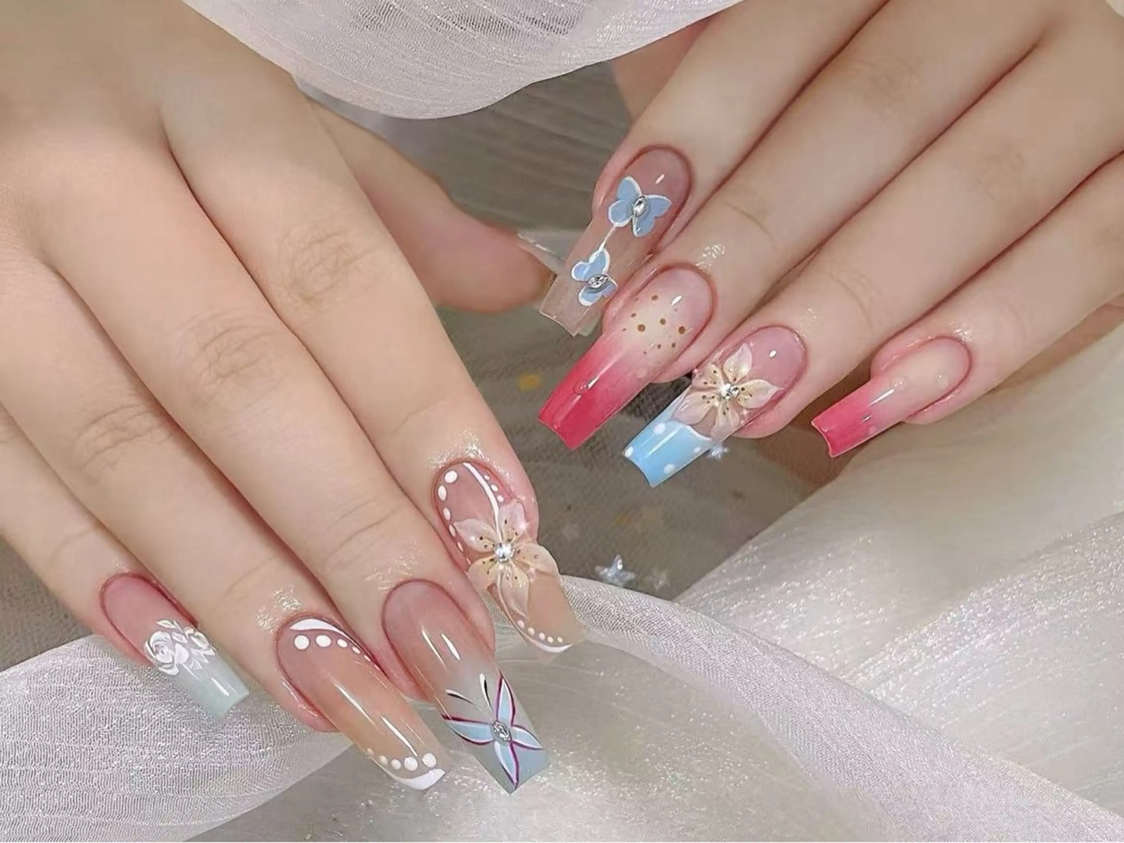 ネイル ハンドネイル MARHCHU NAILのネイルデザイン
