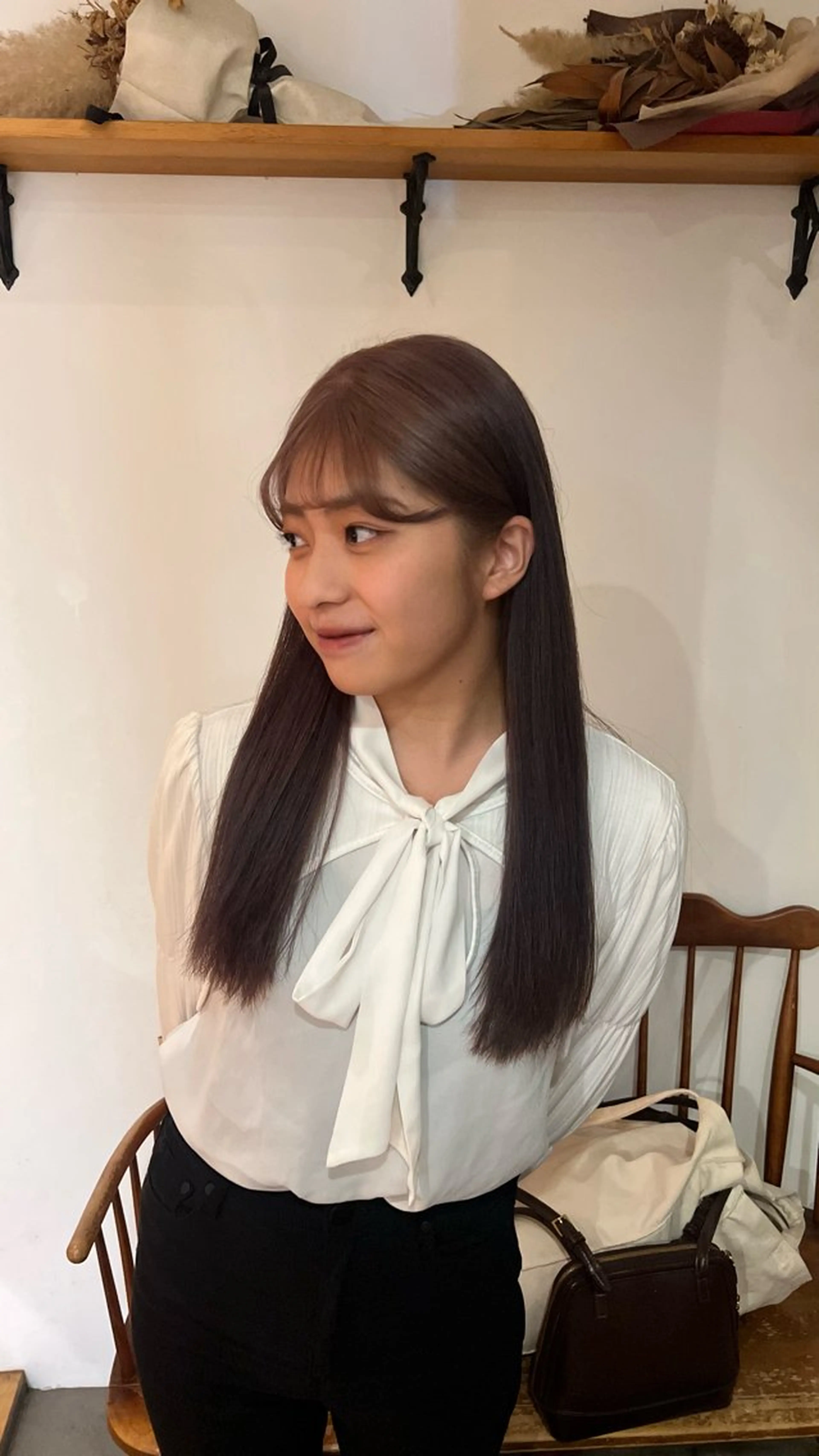 セミロング カラー ヘアカラー ショート/パーマ/艶 カラー🎀　emiのヘアスタイル