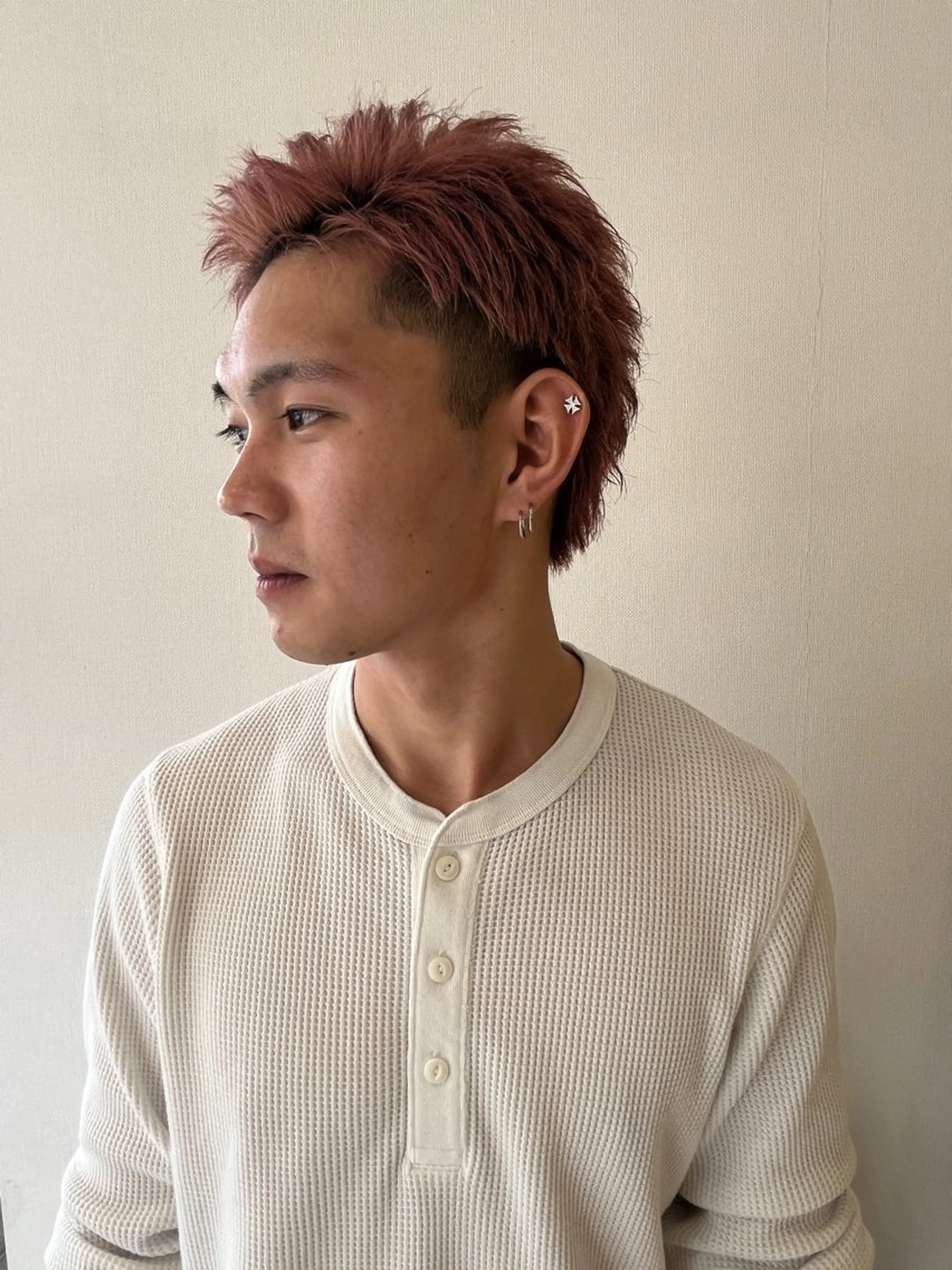 ショート カラー メンズ 刈り上げ ピンクカラー Hattori Ryukiのヘアスタイル