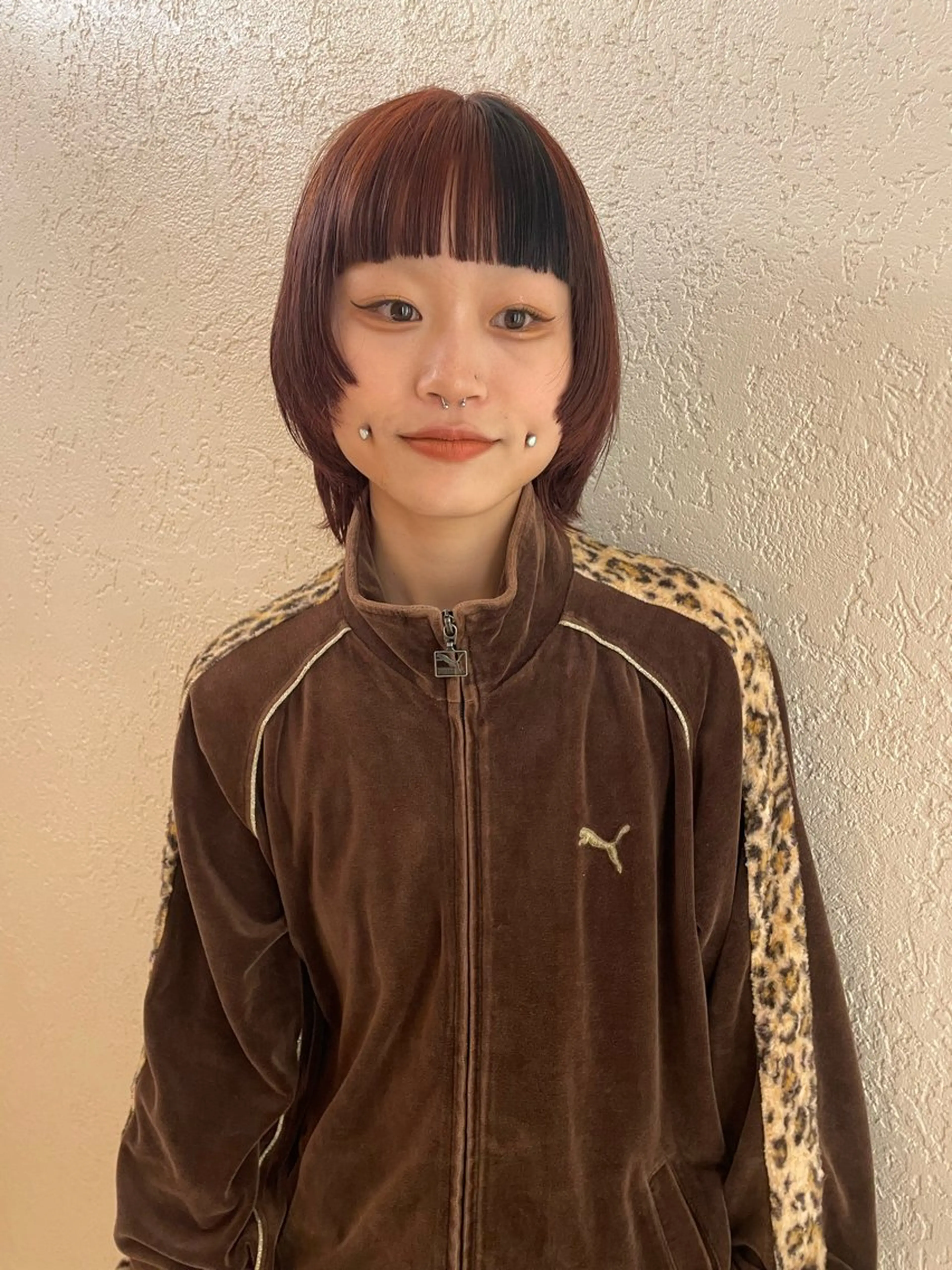 ミディアム カラー ボルドーカラー ブラウンカラー デザインカラー マロンブラウン オレンジ ヘアカラー トリートメント MIU/ルーツカラー ボブ/顔周りレイヤーのヘアスタイル