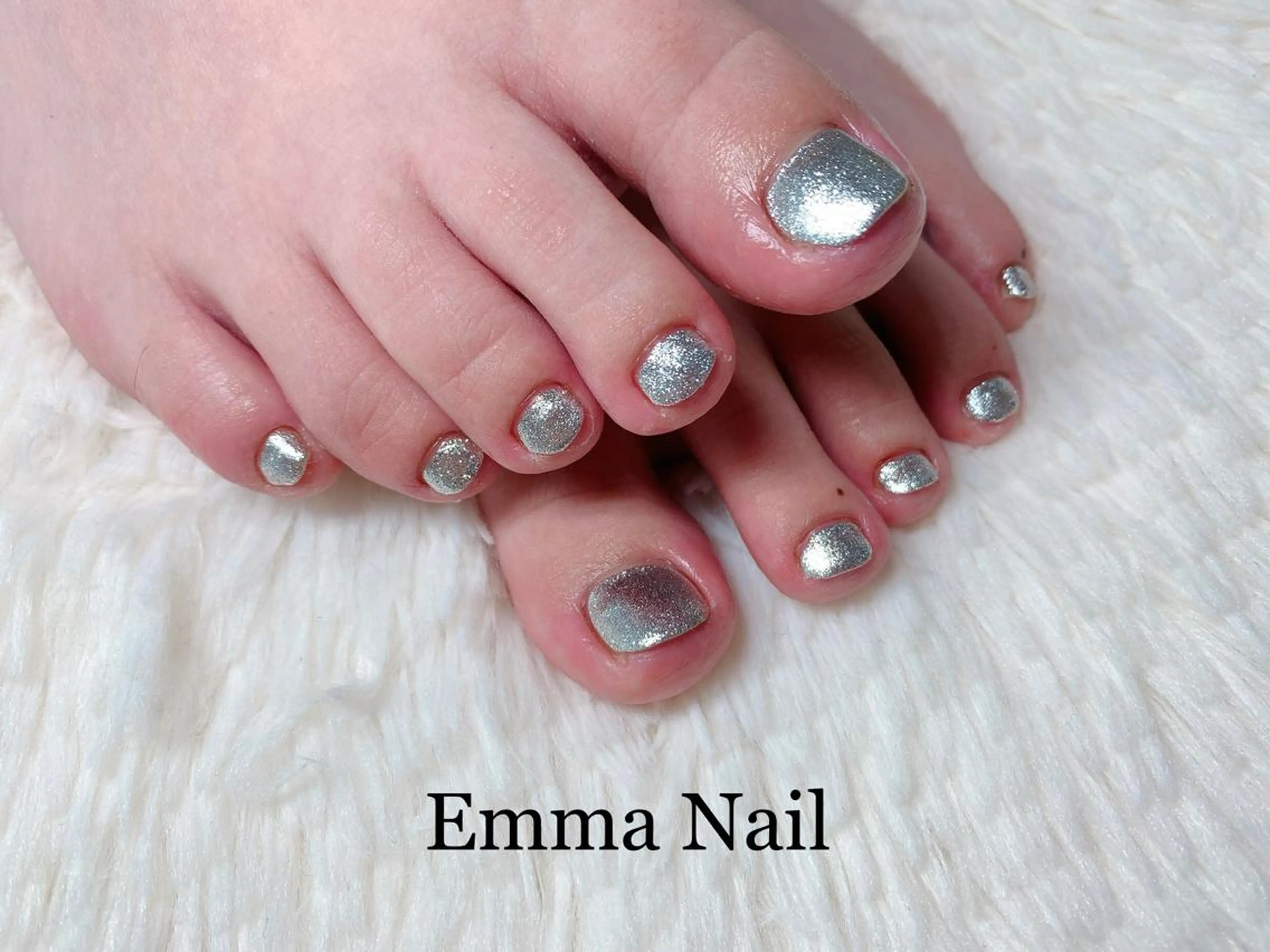 ネイル フットネイル ワンカラーネイル ハンドネイル salon EM&A emiのネイルデザイン