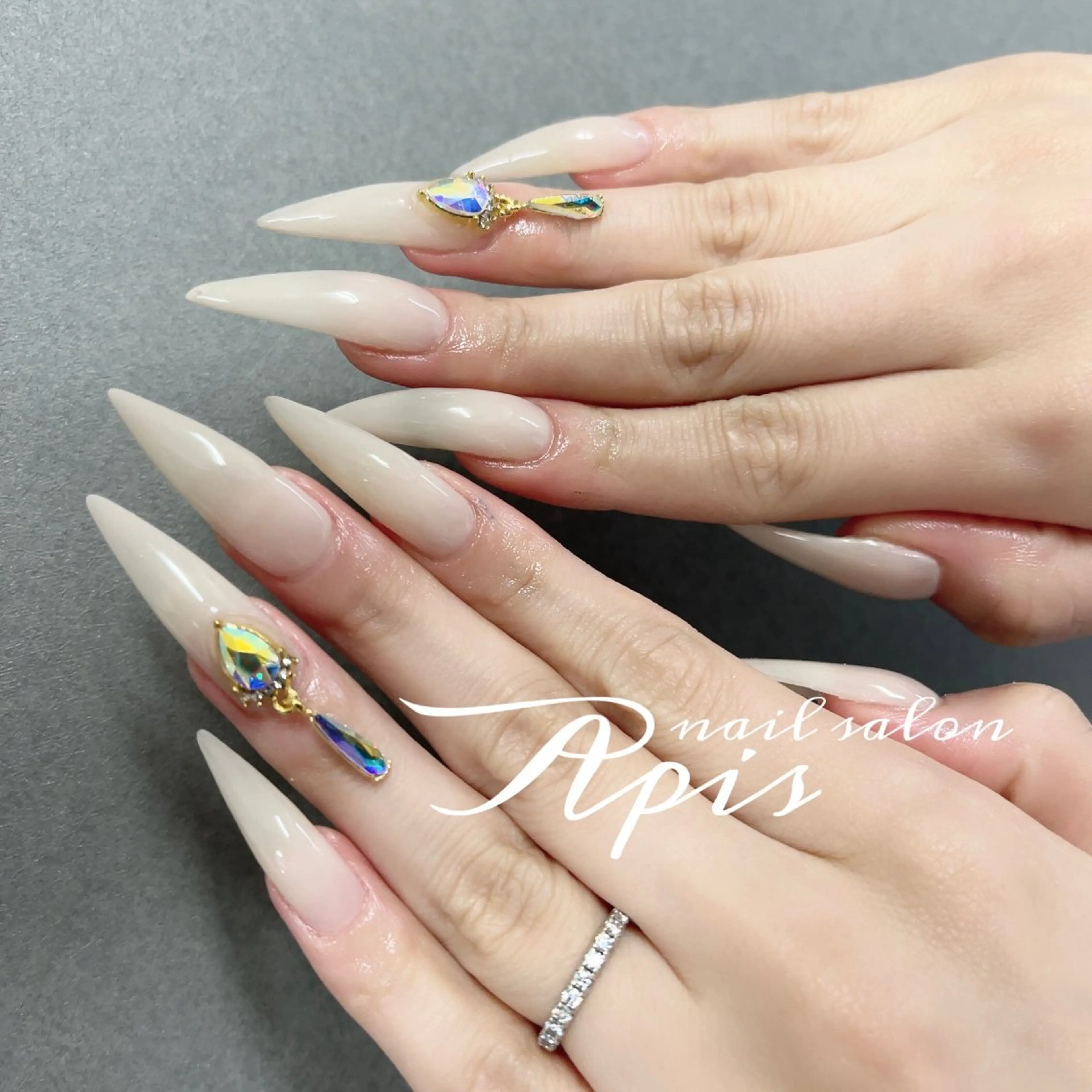 ネイル ハンドネイル nailsalon Apis所属・Apis manakaのネイルデザイン