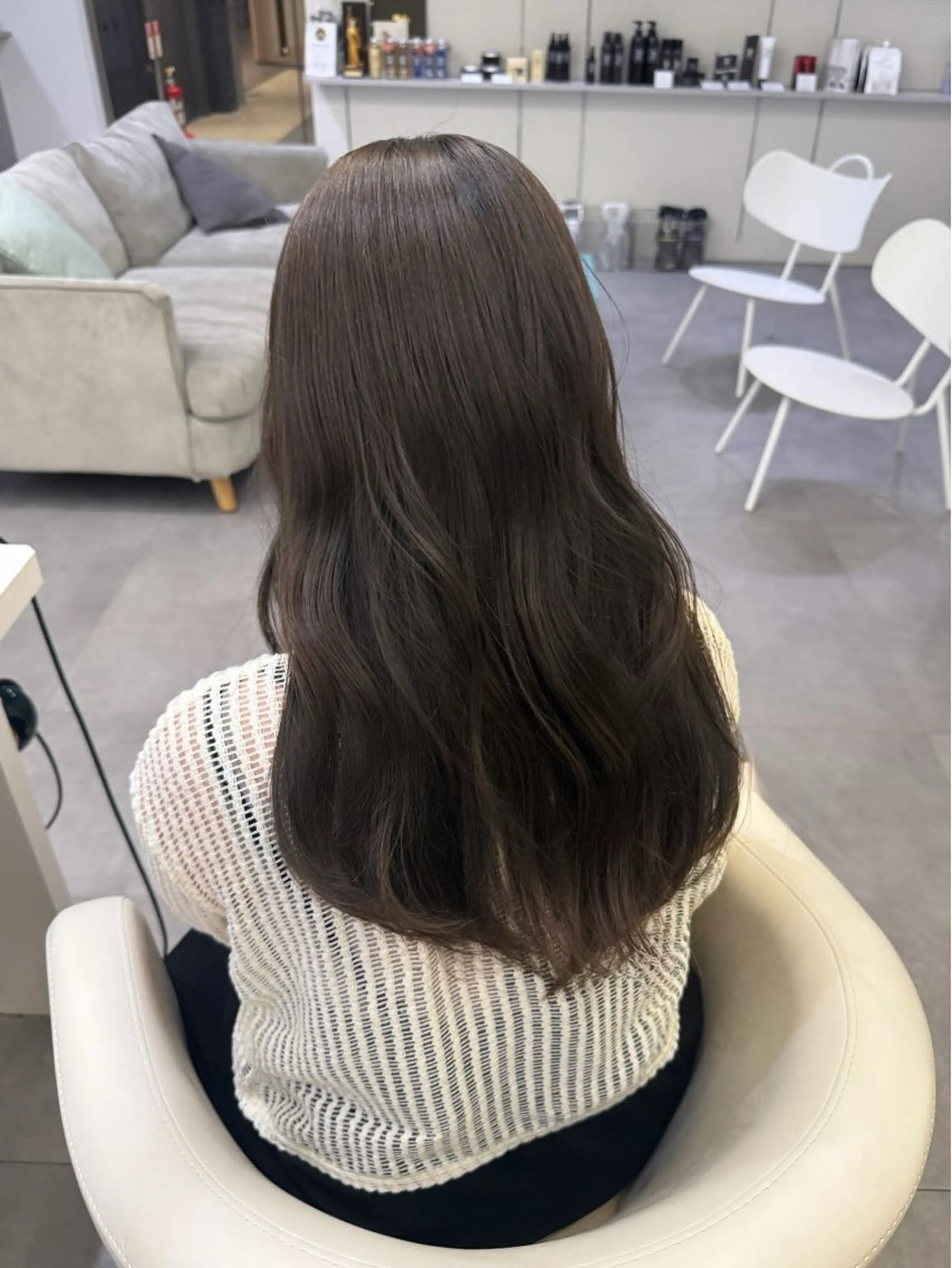 ミディアム カラー KNOWHOW/思川 阿耶のヘアスタイル