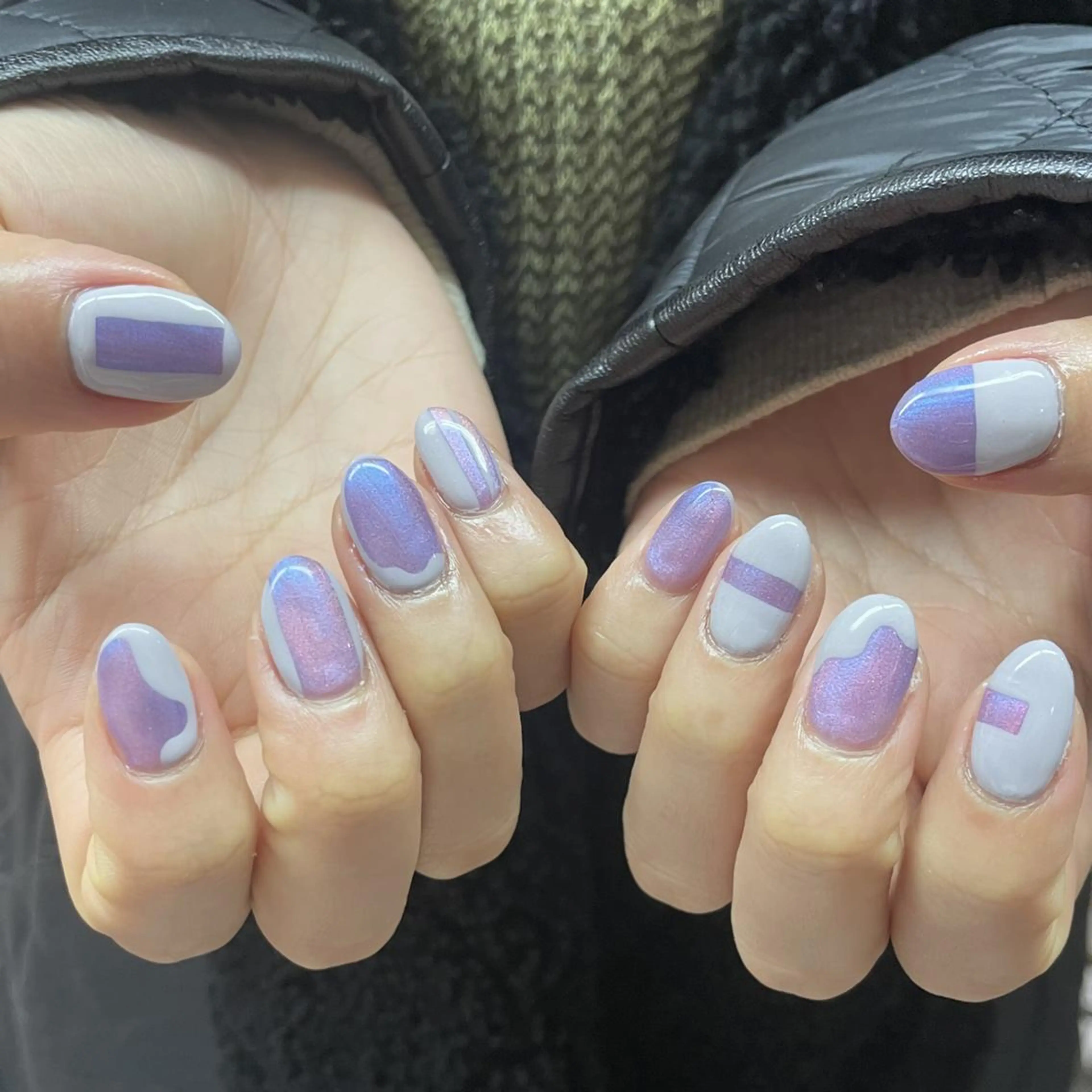 ネイル アートネイル べっ甲ネイル ジェルネイル グリーン キラキラネイル nailstudio eviz新宿店のネイルデザイン