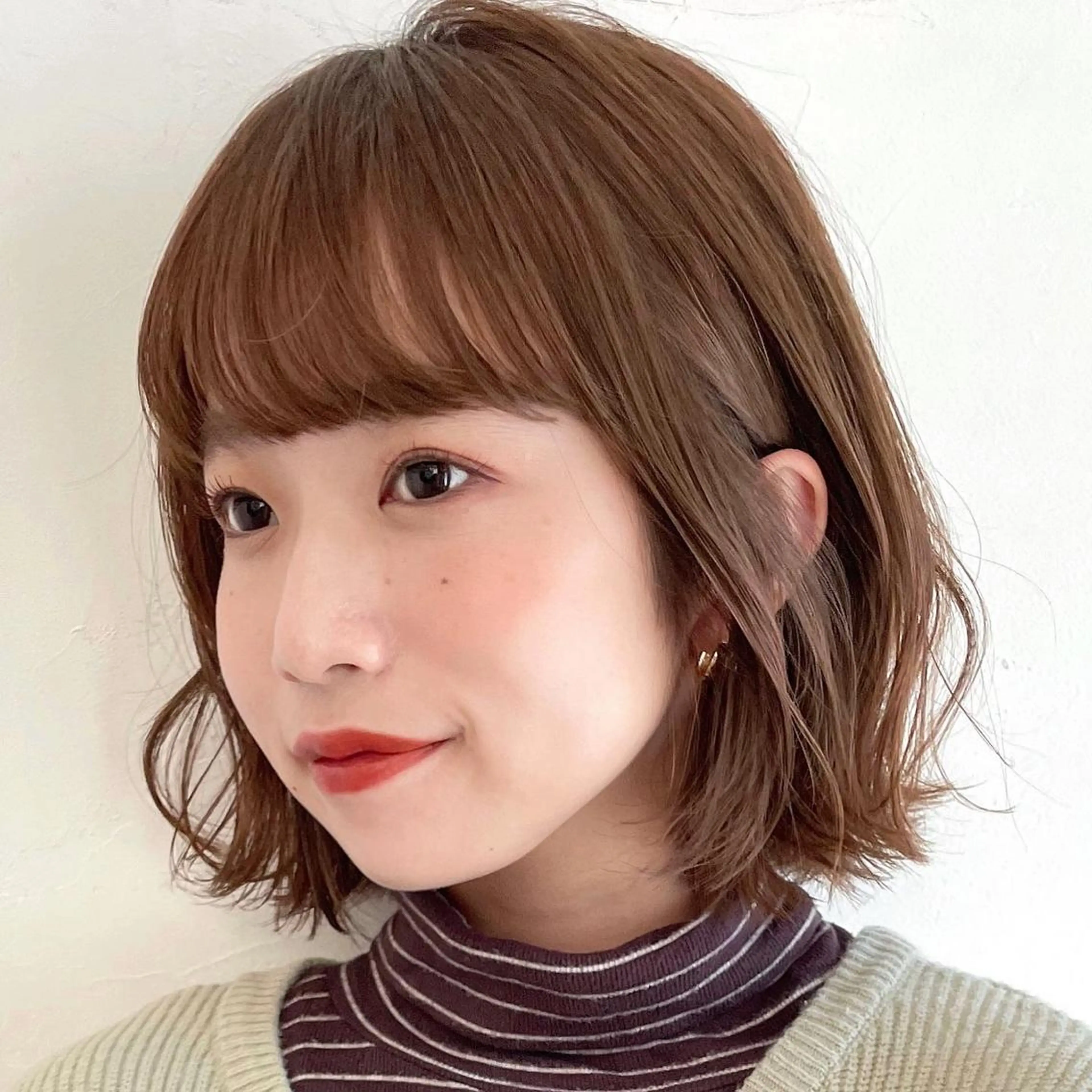 ショート カラー ベージュカラー カット ヘアカラー OAK 学芸大学所属・秋葉萌　透明感カラー /レイヤー/ボブ♡のヘアスタイル