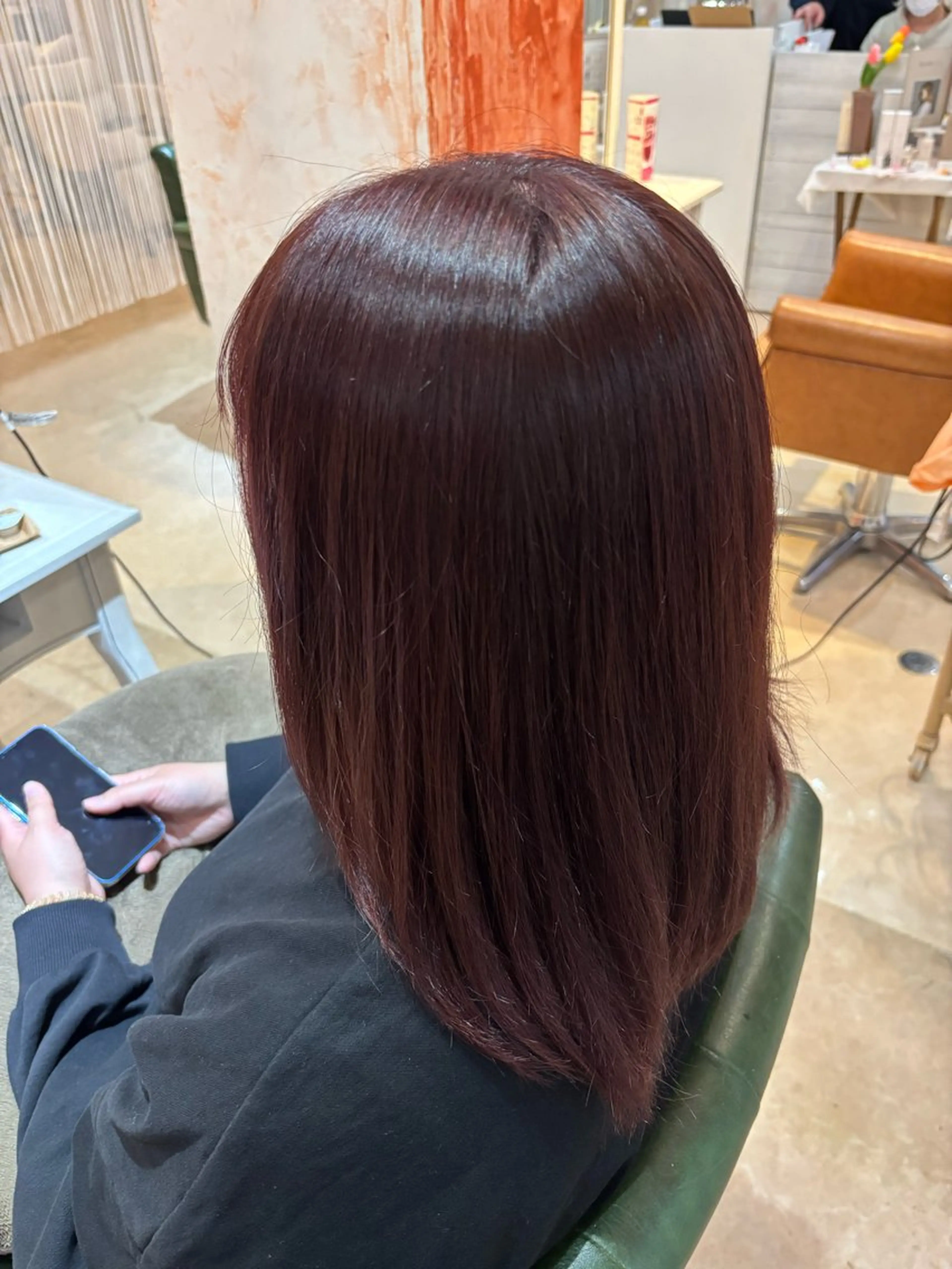 カラー 森山 実結のヘアスタイル