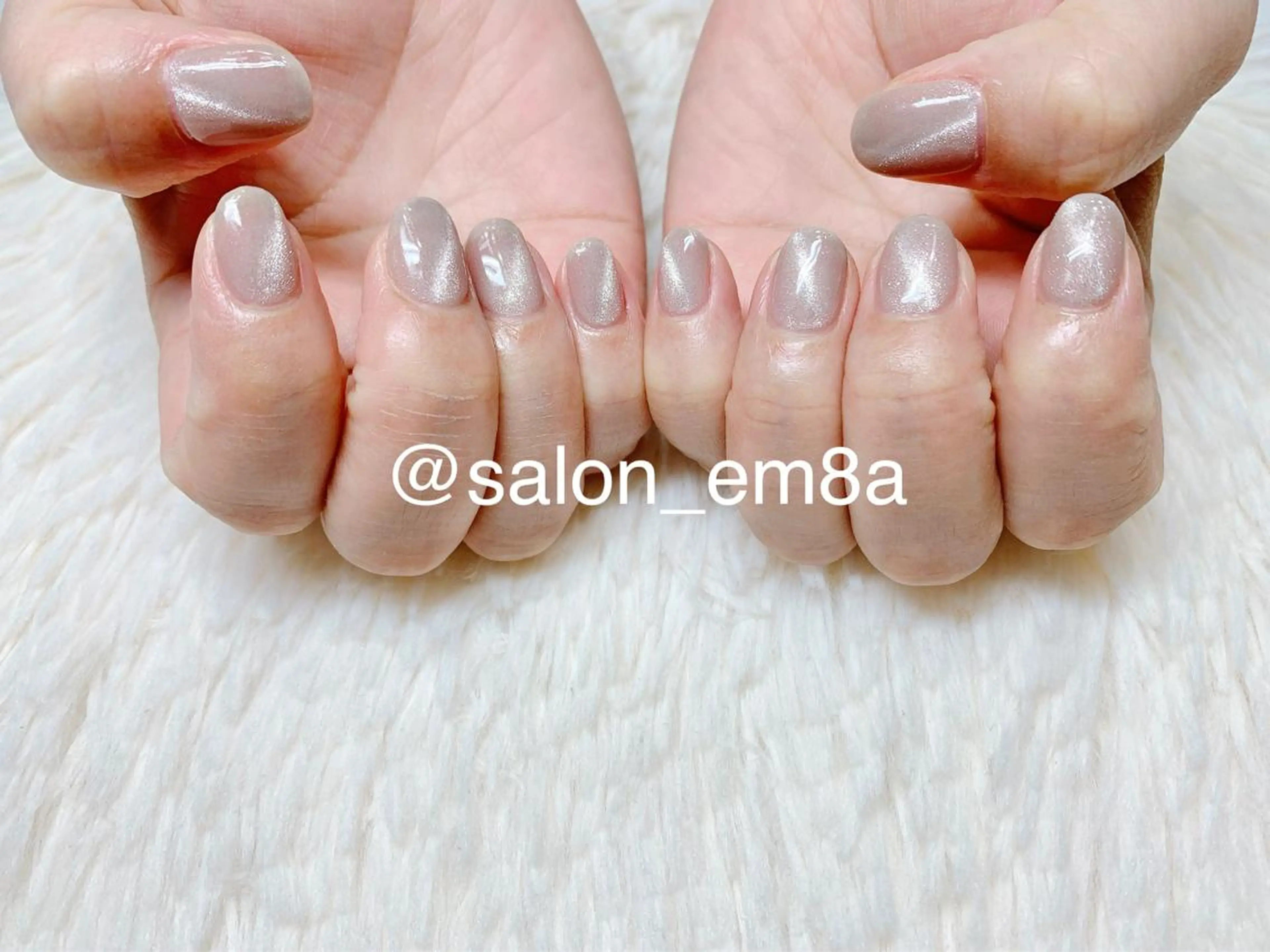 ネイル ジェルネイル キラキラネイル マグネットネイル ハンドネイル salon EM&A emiのネイルデザイン