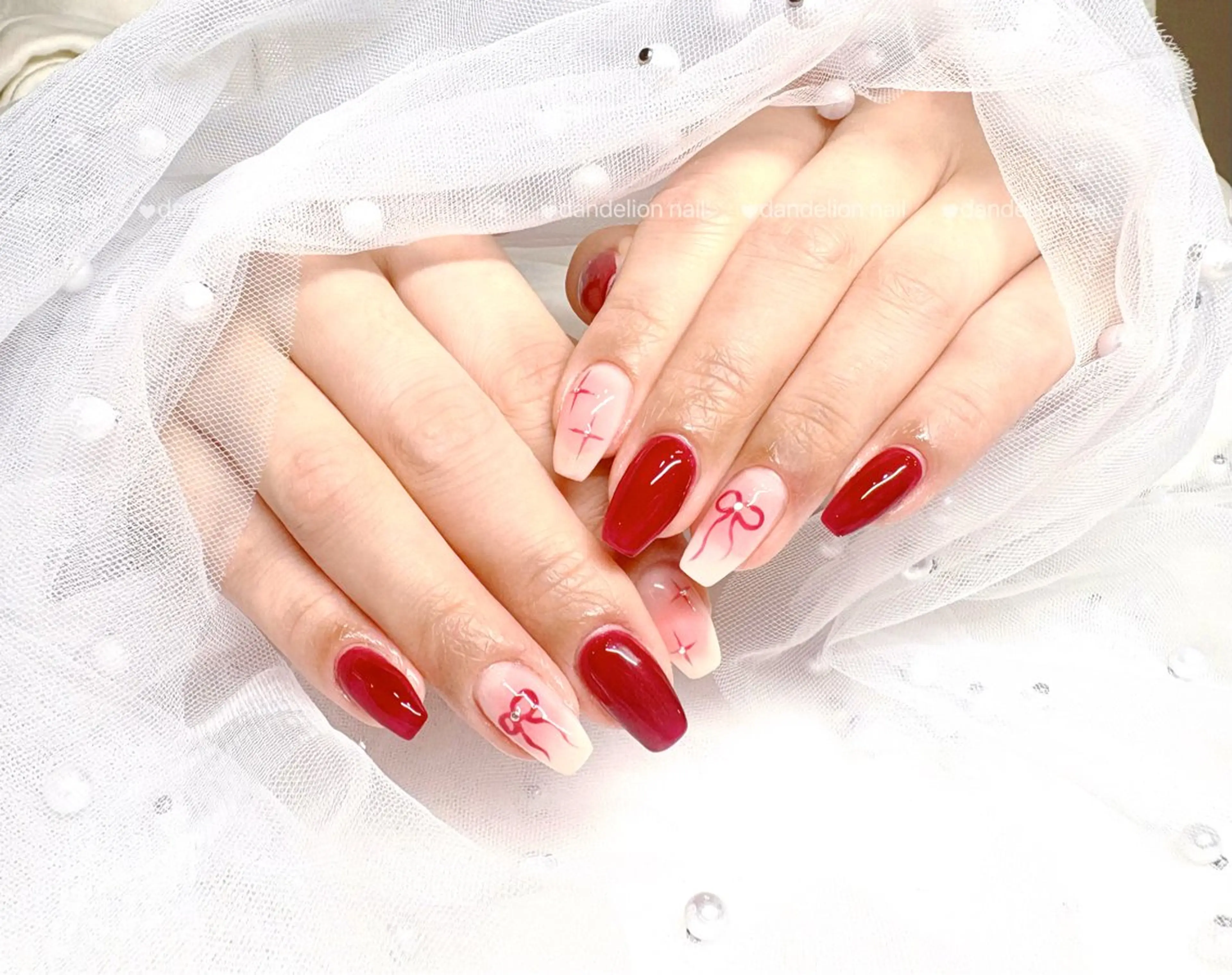 ネイル 持ち込み リボン ワンホンネイル 冬ネイル ハンドネイル dandelion nail北千住のネイルデザイン