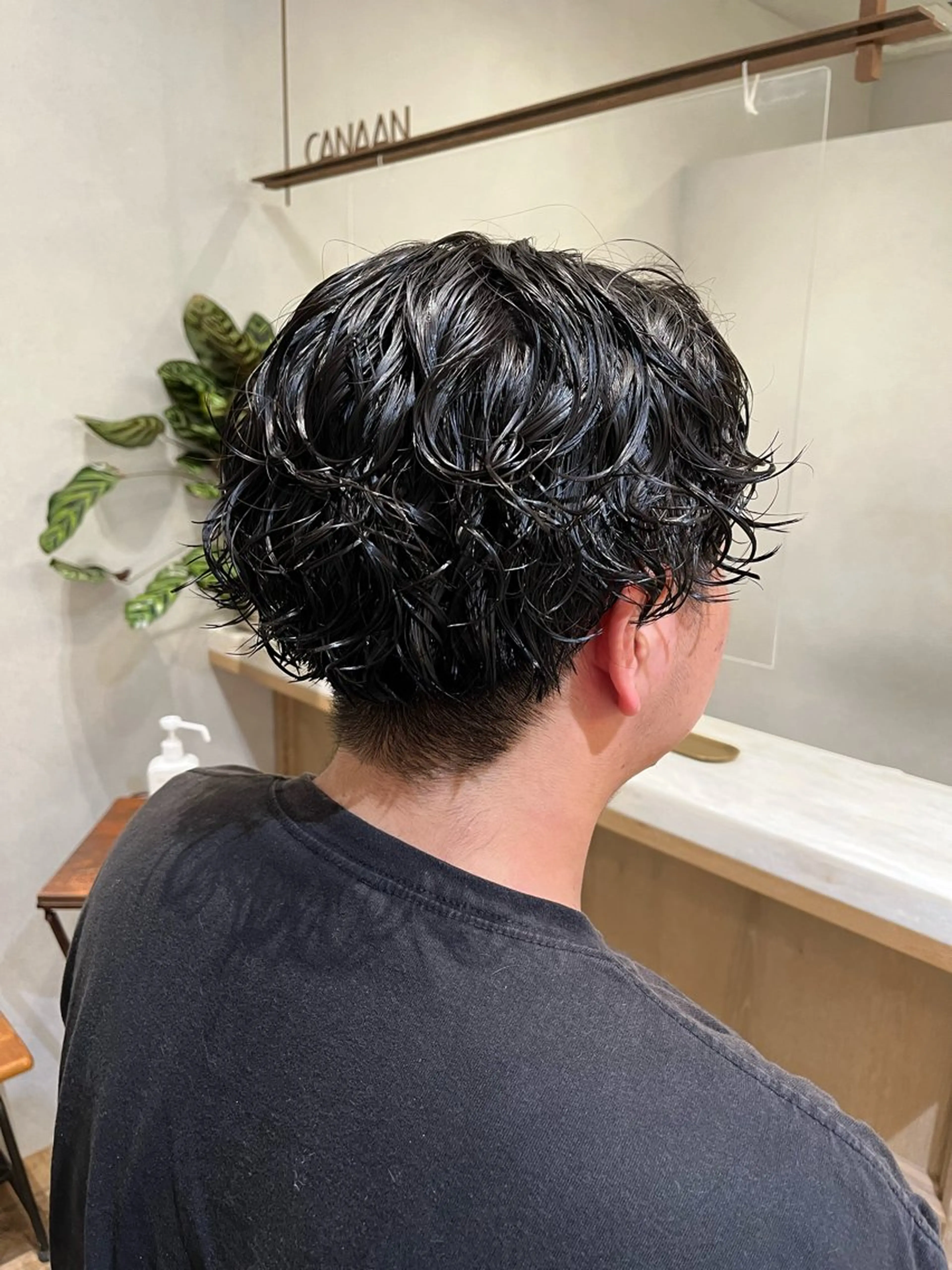 ミディアム パーマ メンズ ミディアムパーマ メンズパーマ 波巻きパーマ カット パーマ CANAAN hair salon 表参道店所属・🌿‬ナチュラルヘア /パーマ/蒼真🍃のヘアスタイル