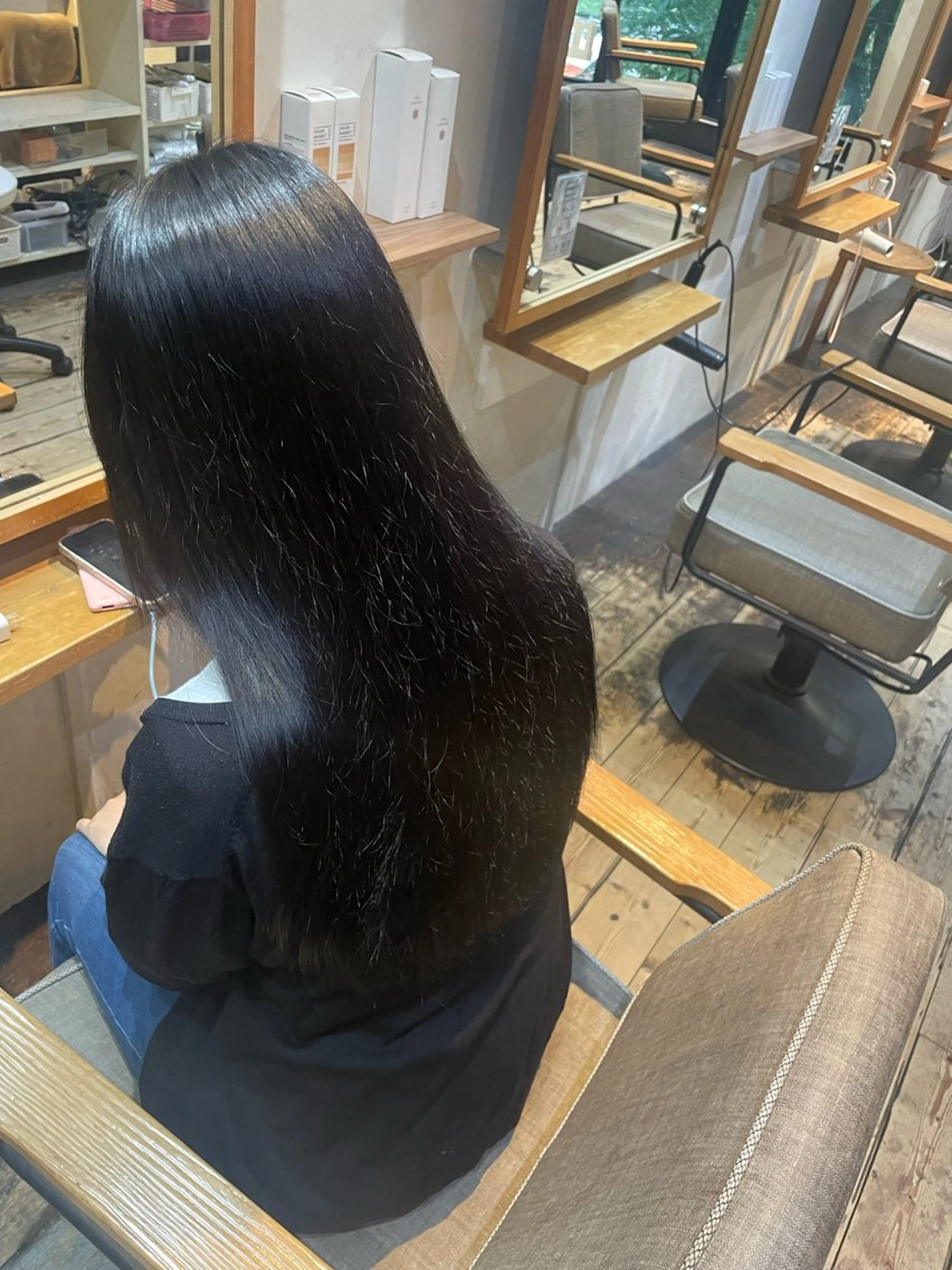 カラー ヘアカラー 脇 麻紘のヘアスタイル