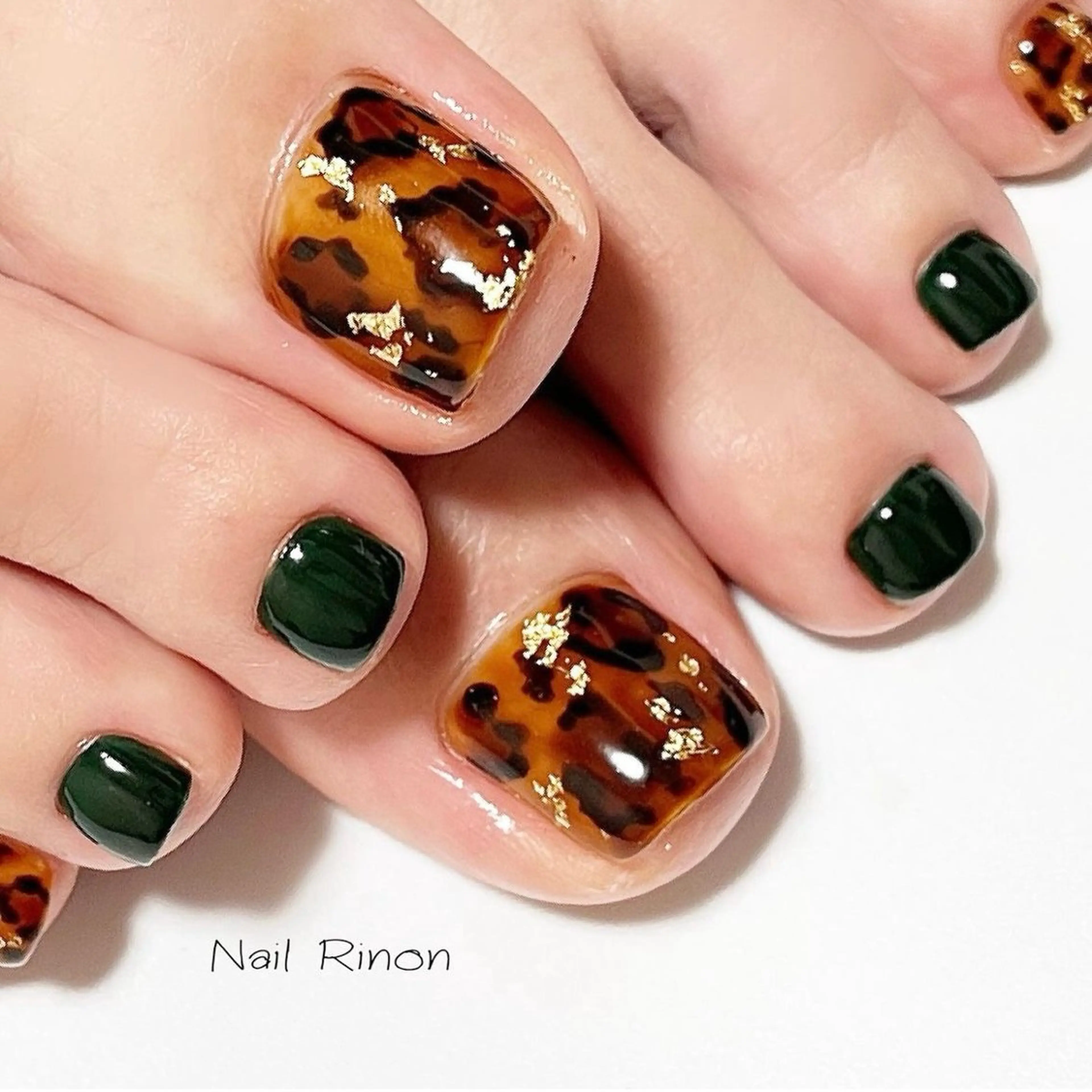 ネイル アニマル柄 フットネイル フットネイル Nail Rinonのネイルデザイン