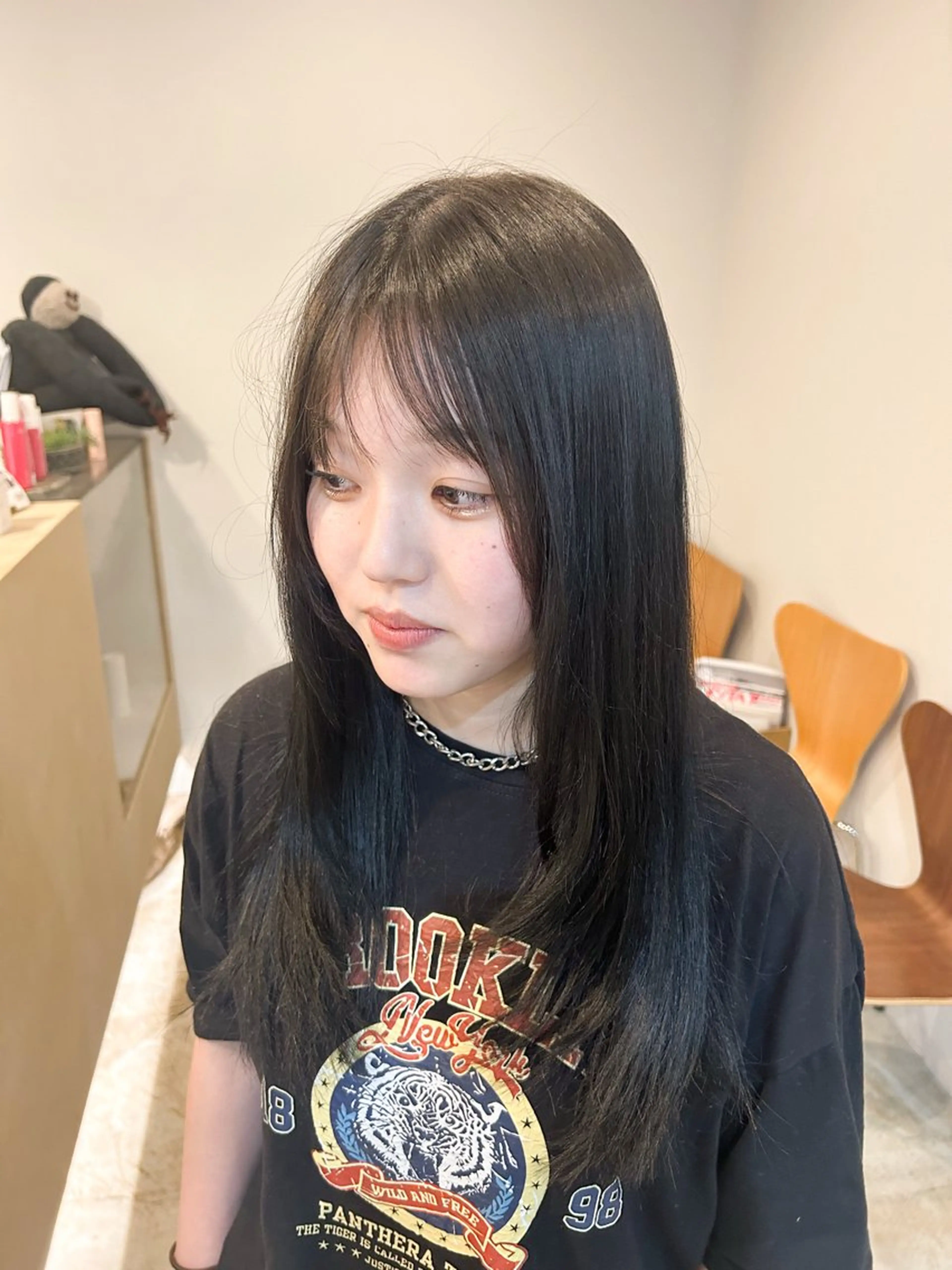 ロング カット 川端 明莉のヘアスタイル