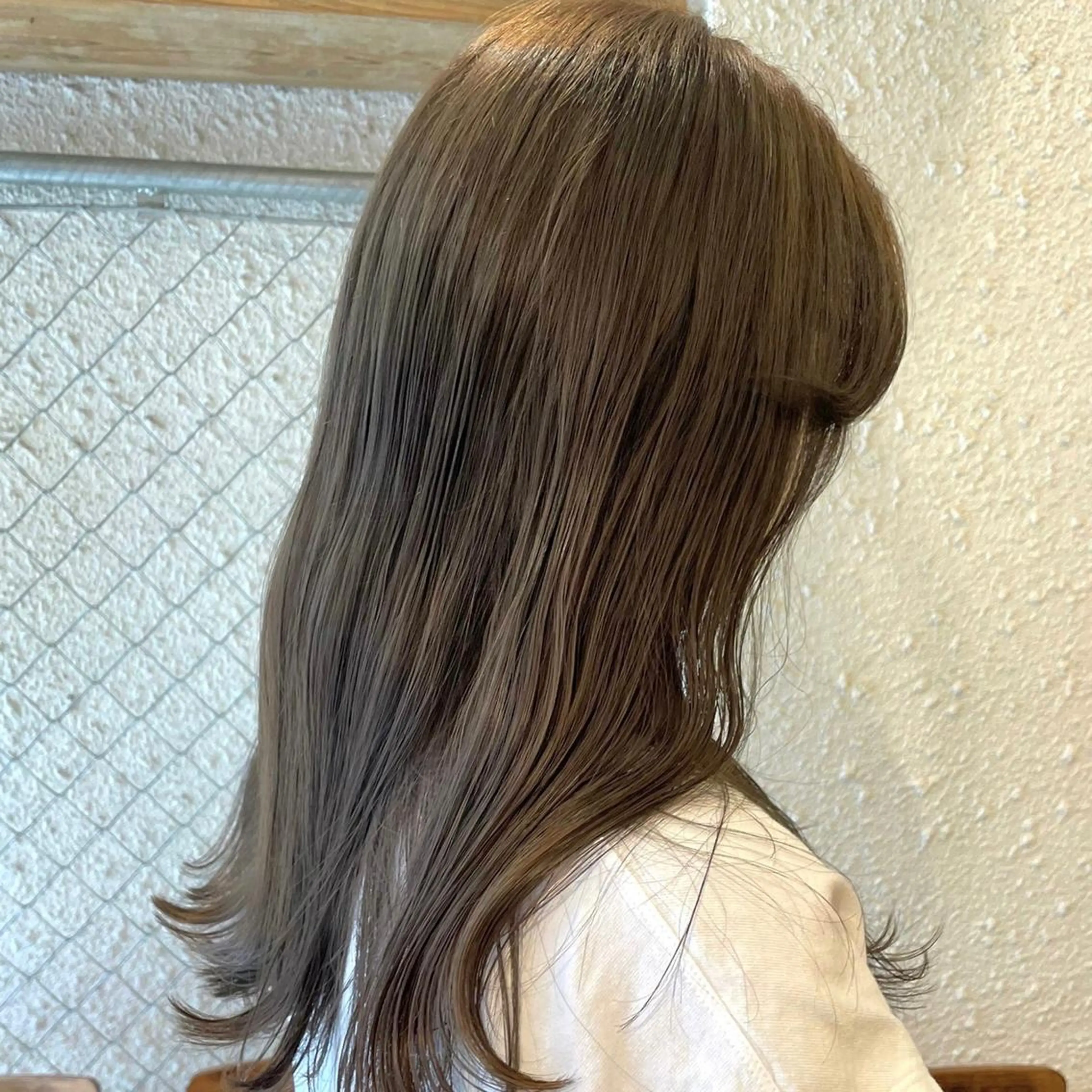ロング カラー ヘアアレンジ ベージュカラー 透明感カラー オリーブベージュ ヘアカラー トリートメント ヘッドスパ ヘアセット 押切 響 のヘアスタイル