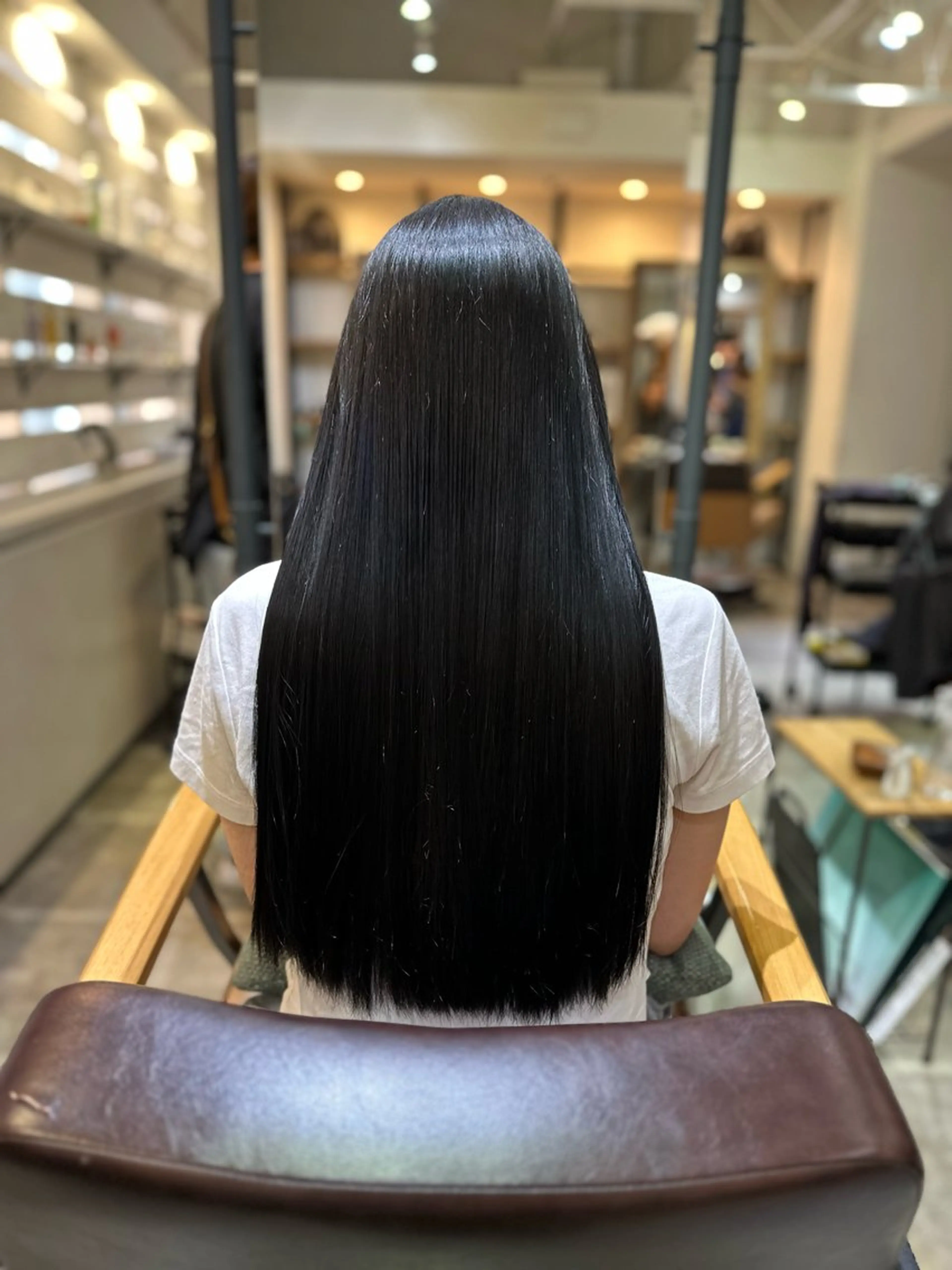 ロング カット ヘアカラー トリートメント 10月で予約終了‼️ 美髪を叶える美容師✨のヘアスタイル